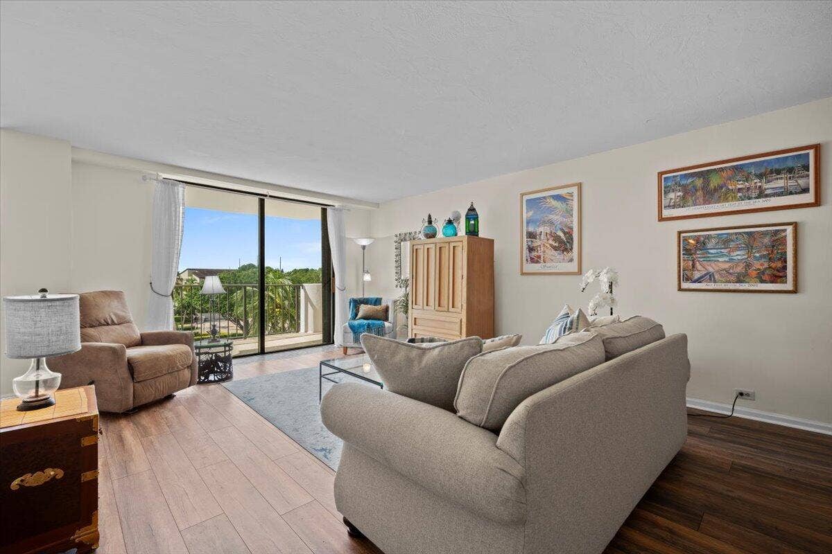 1200 MARINE Way, #304, North Palm Beach, FL 33408 Living Room