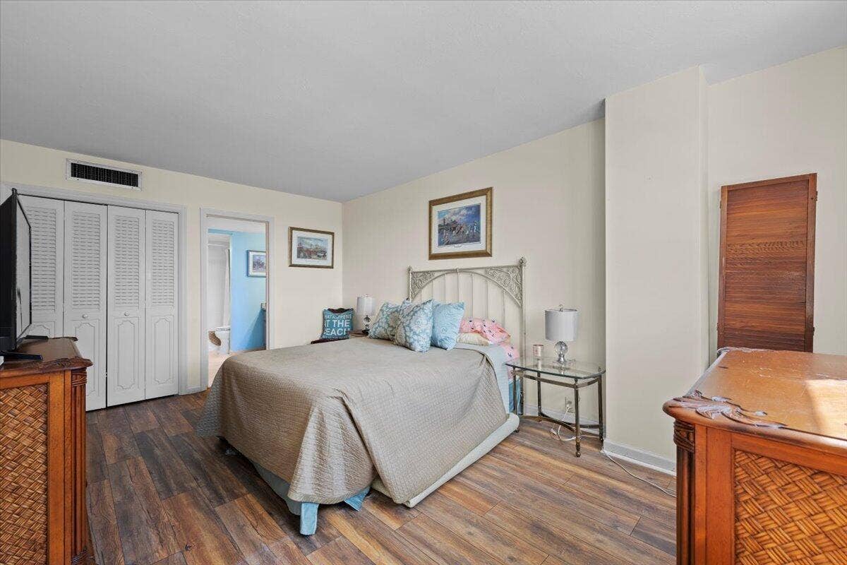 1200 MARINE Way, #304, North Palm Beach, FL 33408 Primary Bedroom