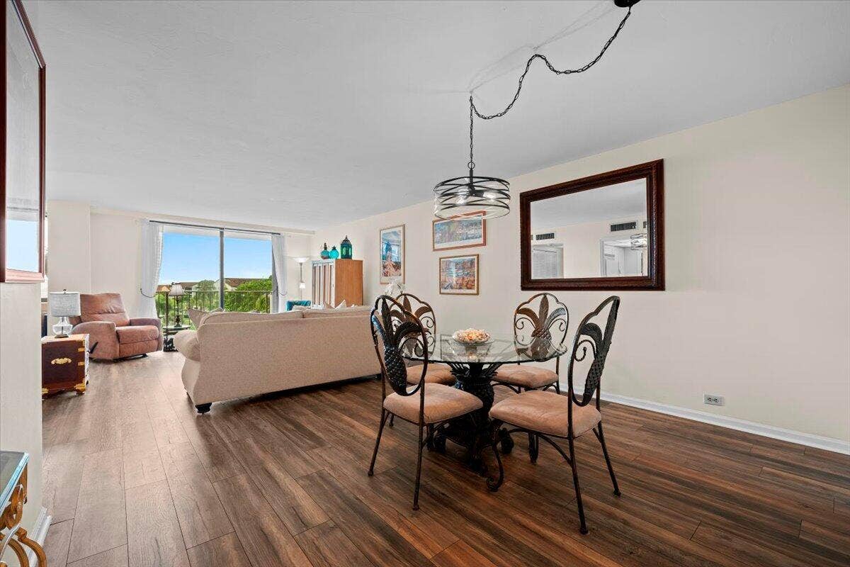 1200 MARINE Way, #304, North Palm Beach, FL 33408 Dining to Living Room