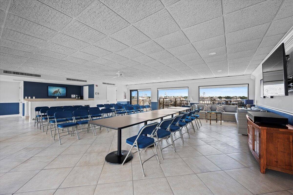 1200 MARINE Way, #304, North Palm Beach, FL 33408 Social Room