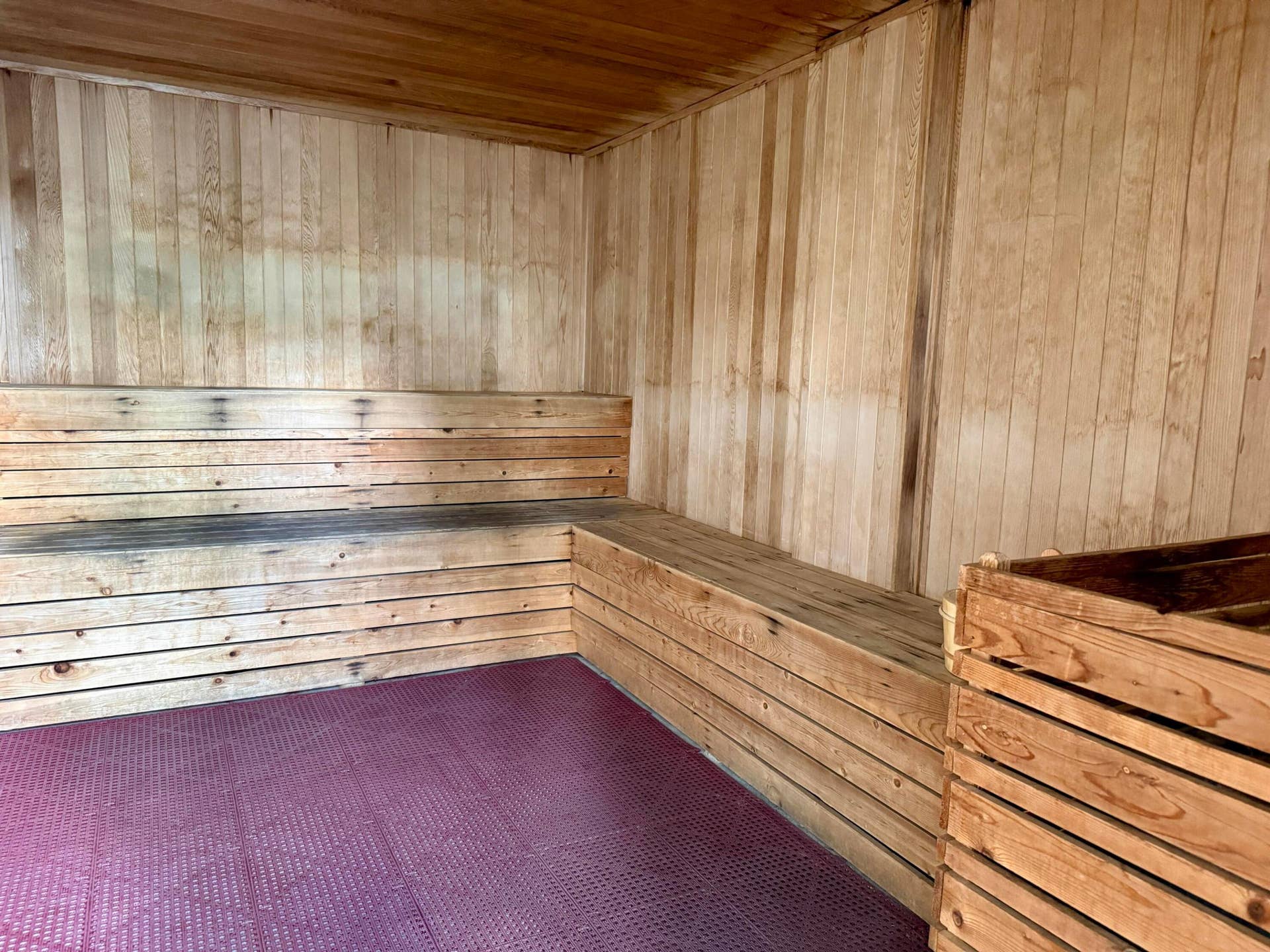 401 SW 4TH Avenue, #1003, Fort Lauderdale, FL 33315 Co-ed Sauna on Pool Deck