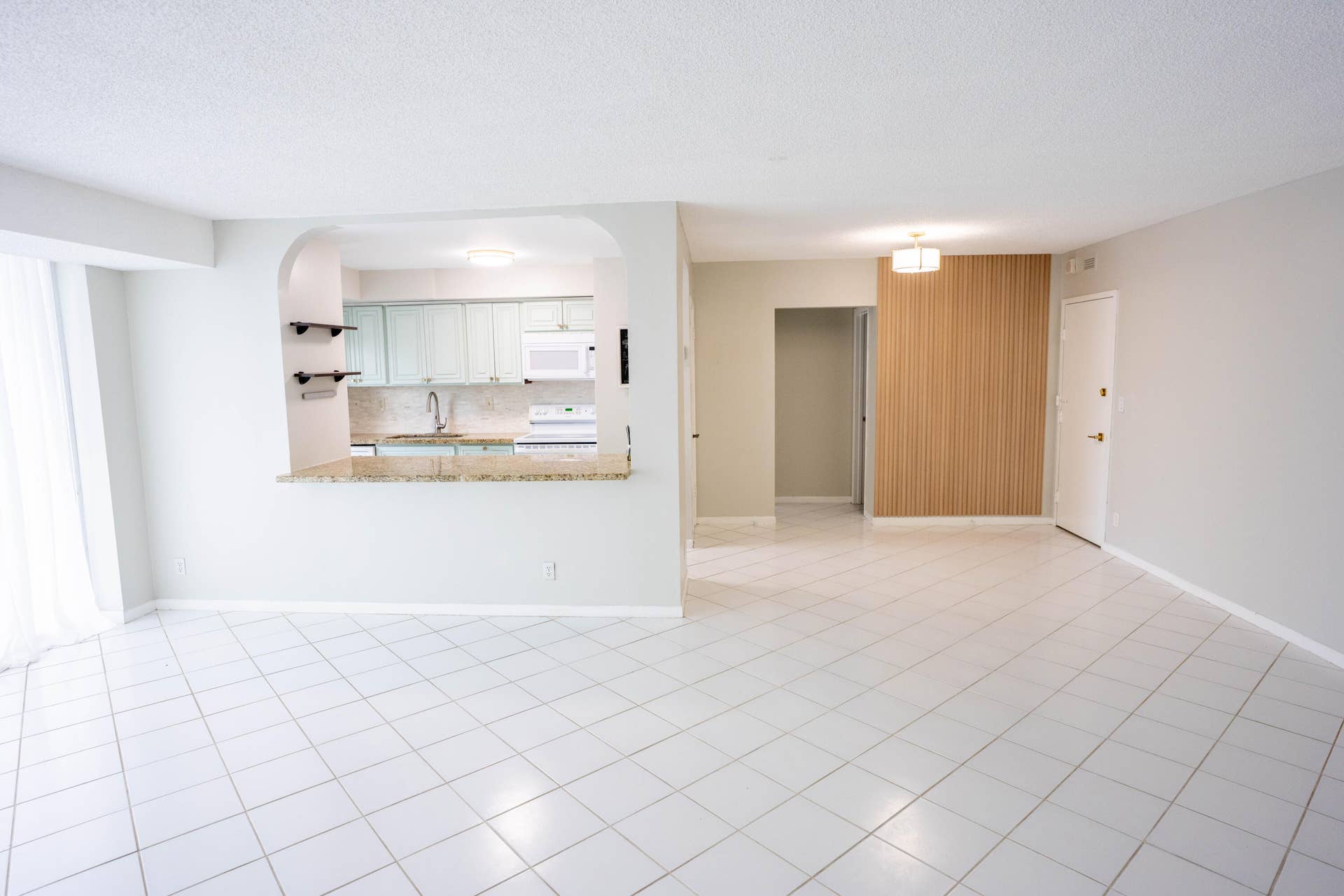 2701 N Ocean Boulevard, #2B, Fort Lauderdale, FL 33308 DSC06889