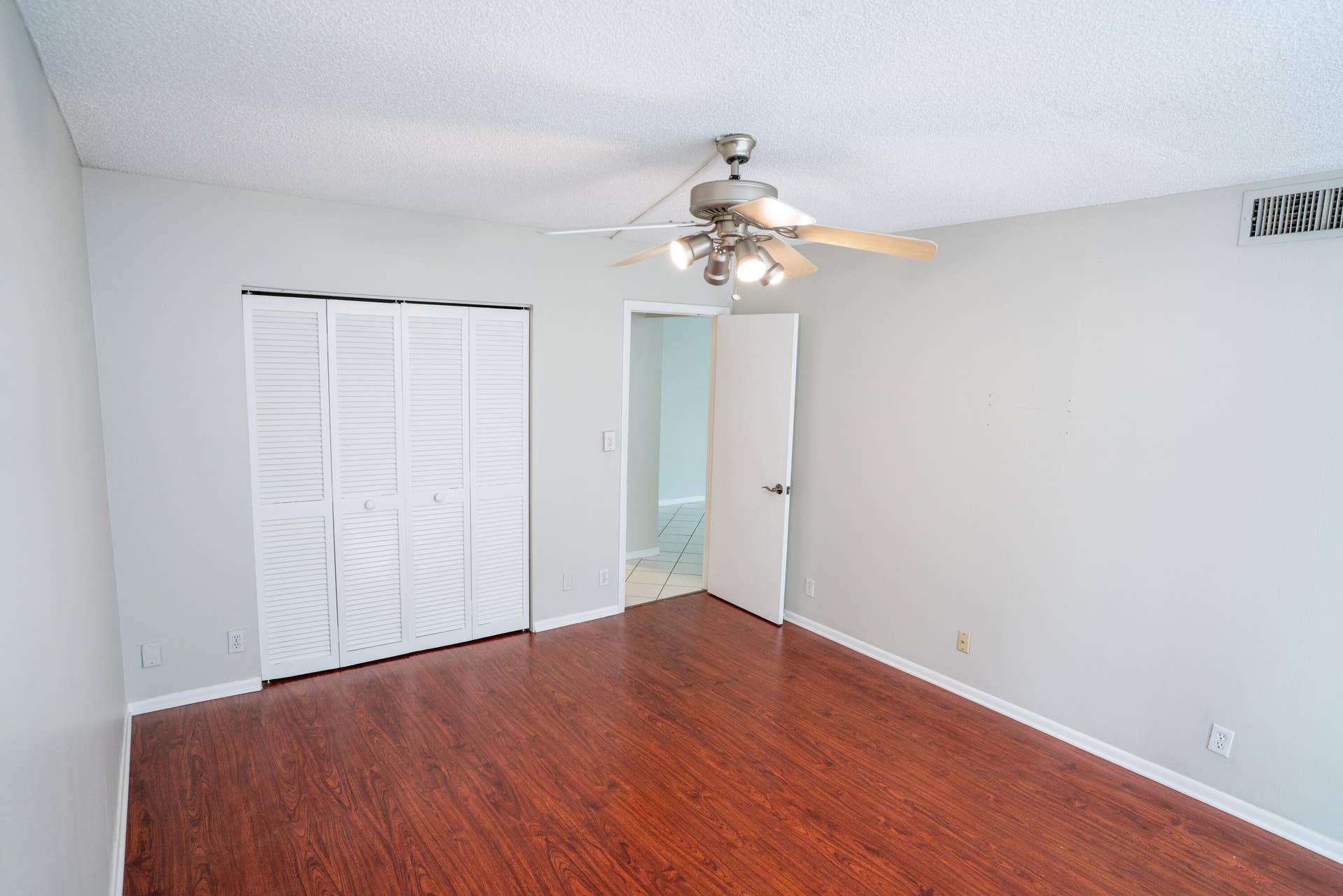 2701 N Ocean Boulevard, #2B, Fort Lauderdale, FL 33308 DSC04590