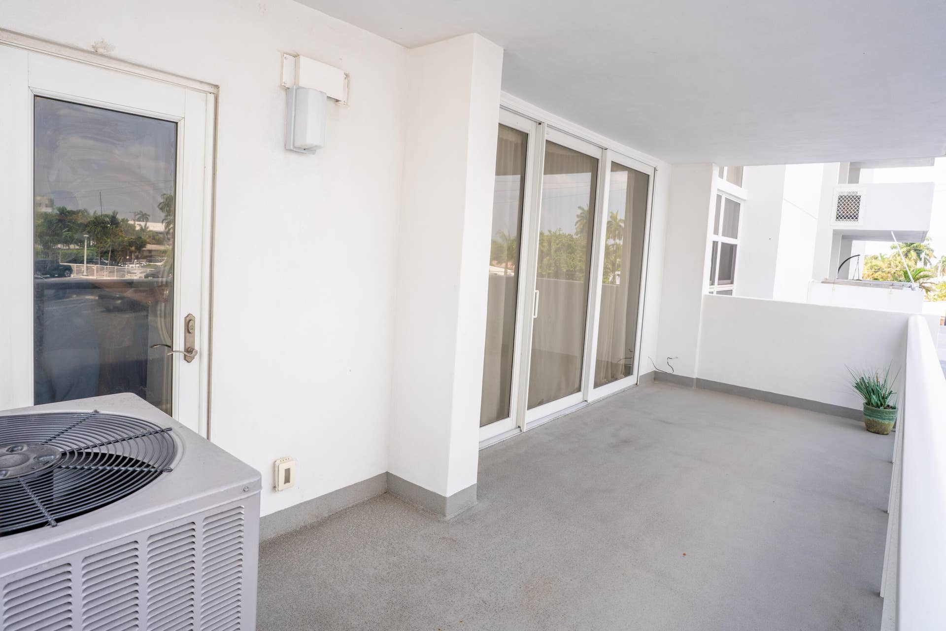 2701 N Ocean Boulevard, #2B, Fort Lauderdale, FL 33308 DSC04642