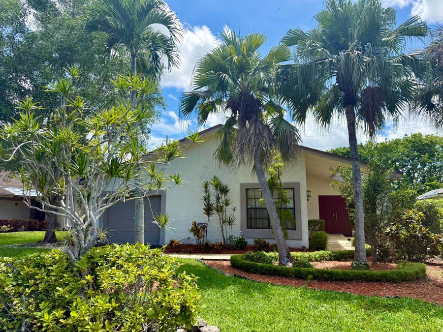 Property photo for 8963 Old Pine Way, #21, Boca Raton, FL