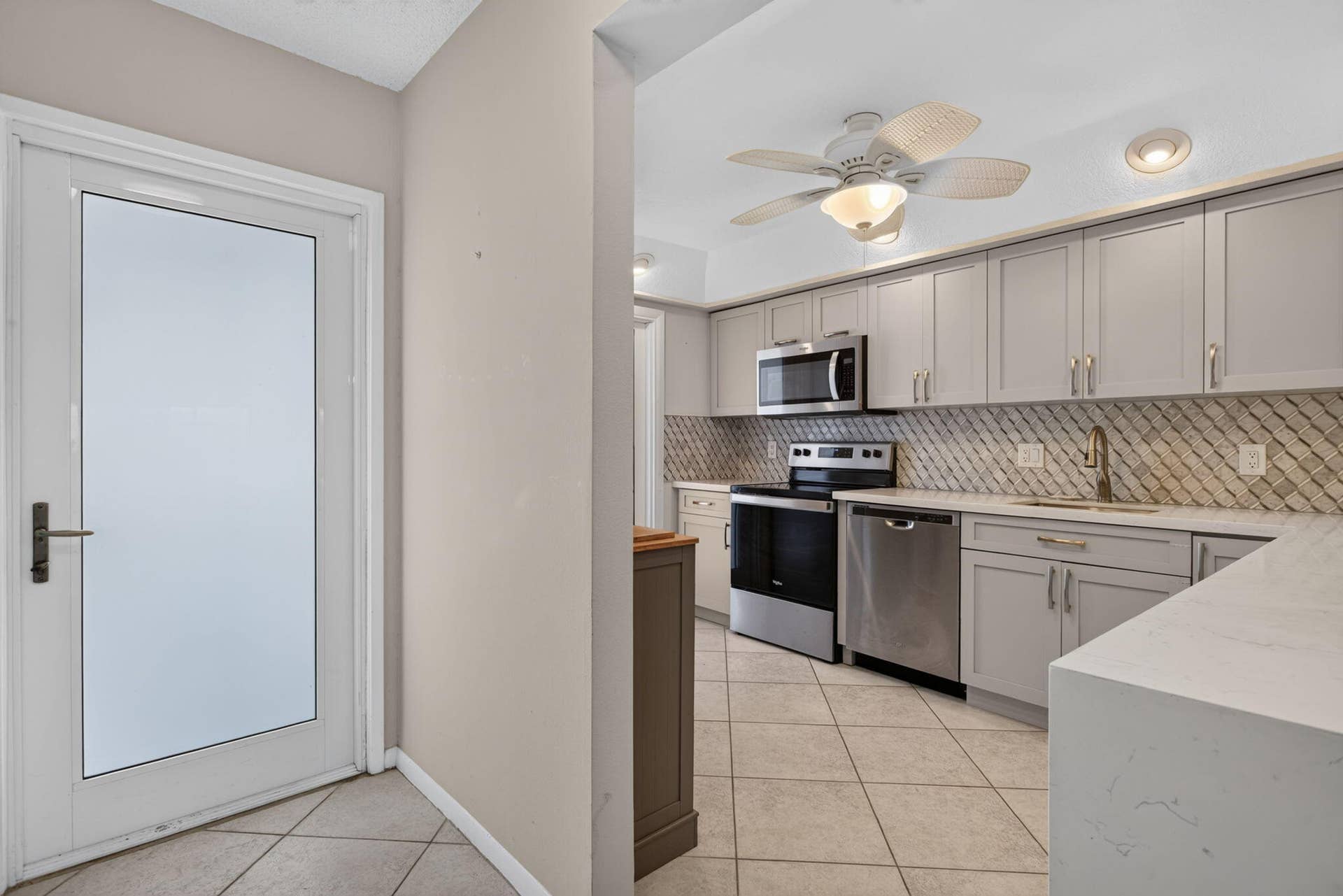 2731 NE 14TH ST Causeway, #702, Pompano Beach, FL 33062 2