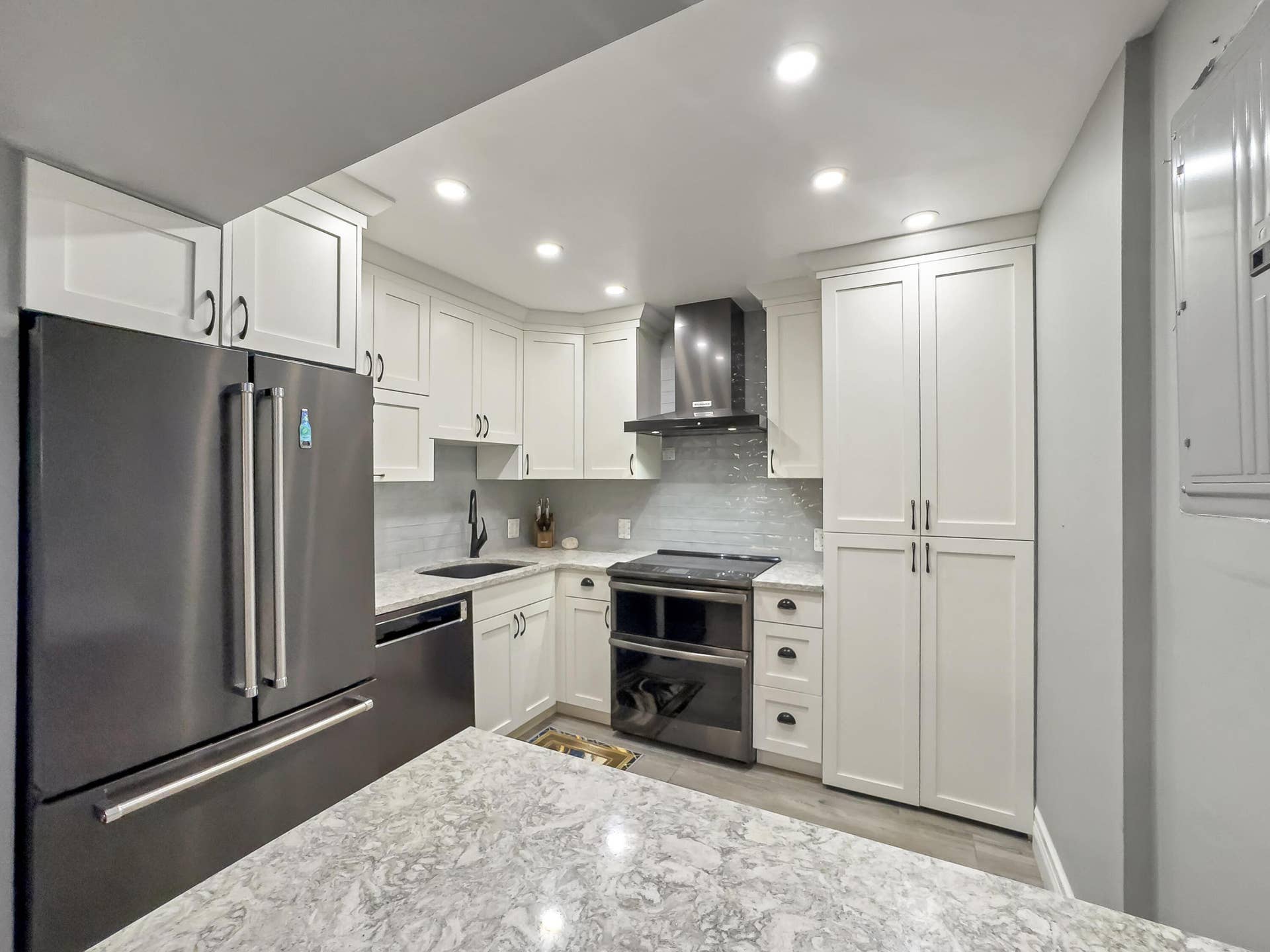 2000 S Ocean Blvd. Cayla Interior Photos