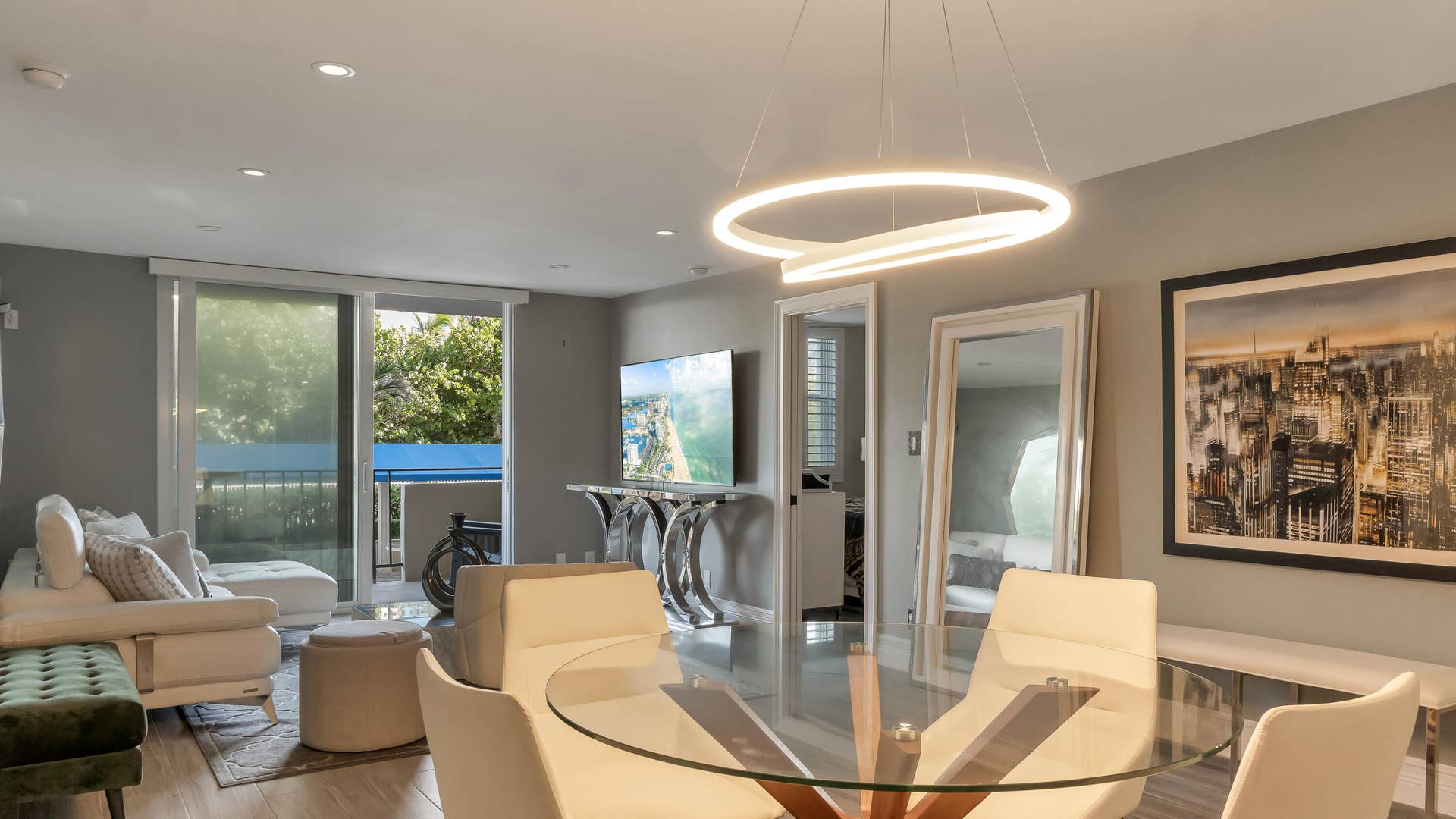 2000 S Ocean Blvd. Cayla Interior Photos