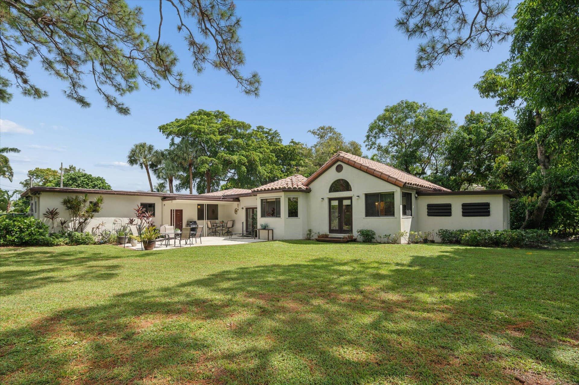4120 SW 1ST Court, Plantation, FL 33317 Back addition with 11' x 14' storage shed to far right--perfect to park the golf cart!