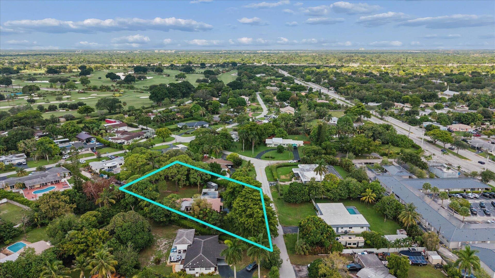 4120 SW 1ST Court, Plantation, FL 33317 Aerial view with Fort Lauderdale Country Club on the horizon