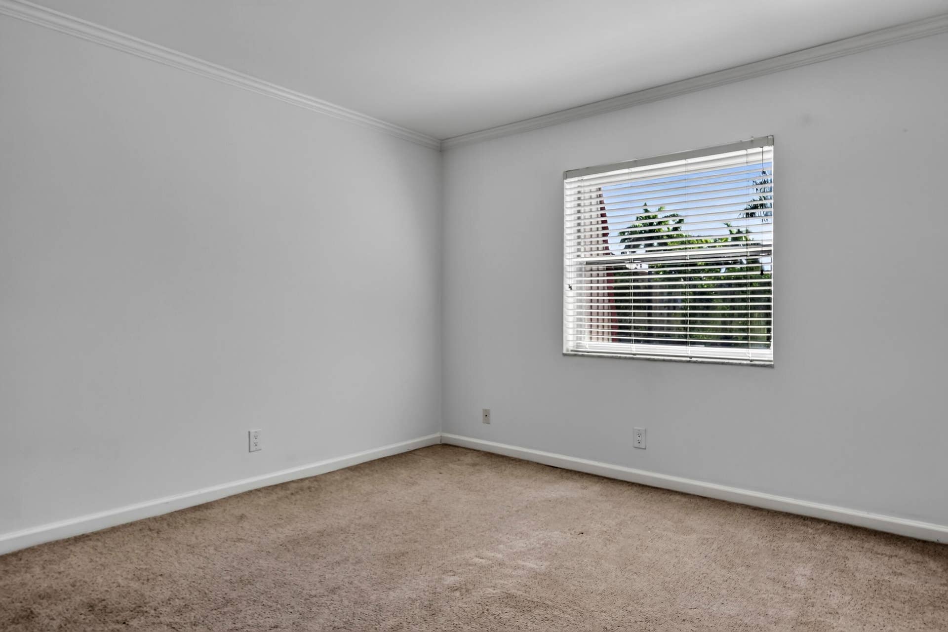 13 Jacaranda Drive, #214, Plantation, FL 33324 R_F003