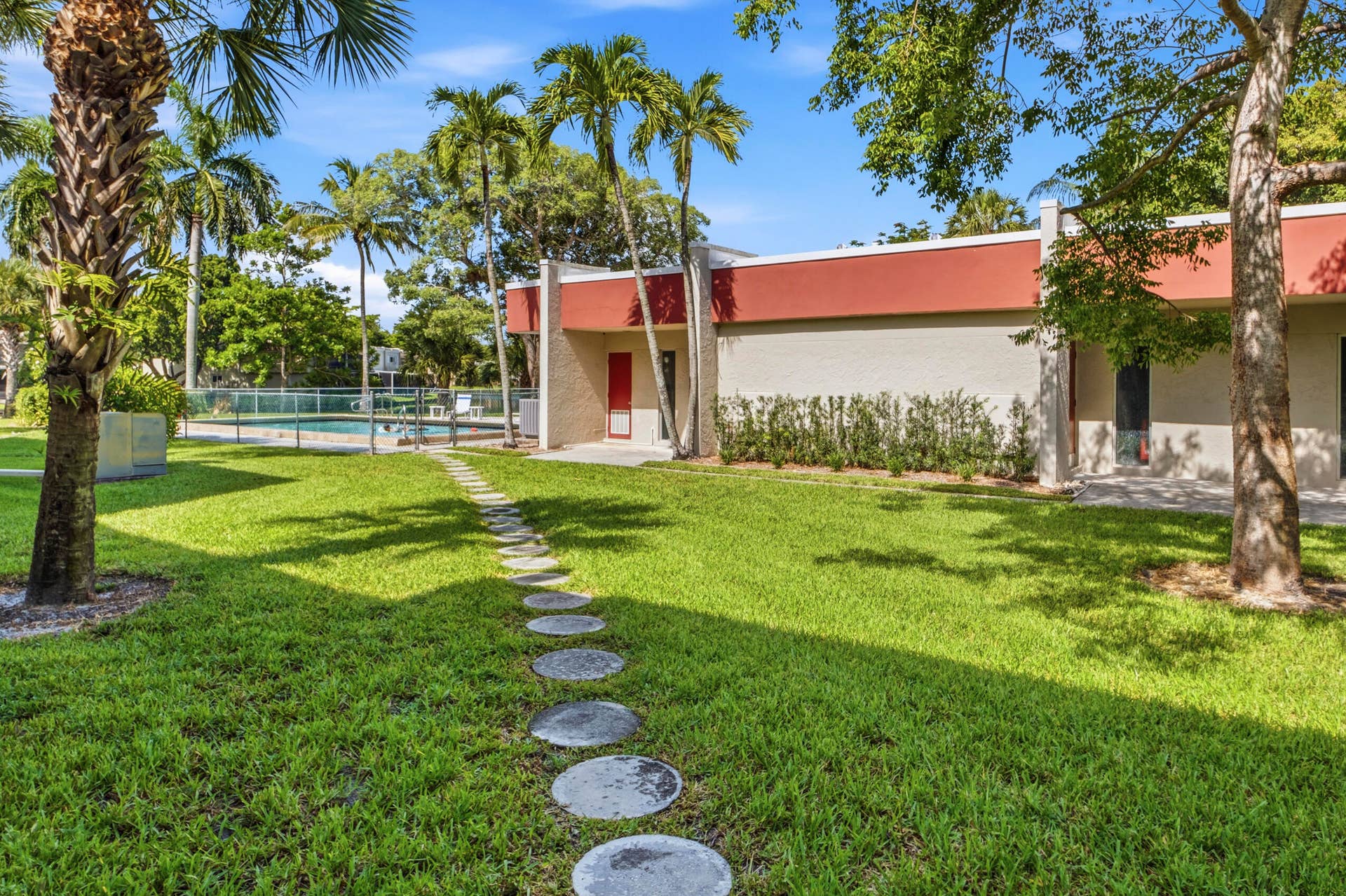 13 Jacaranda Drive, #214, Plantation, FL 33324 R_F022