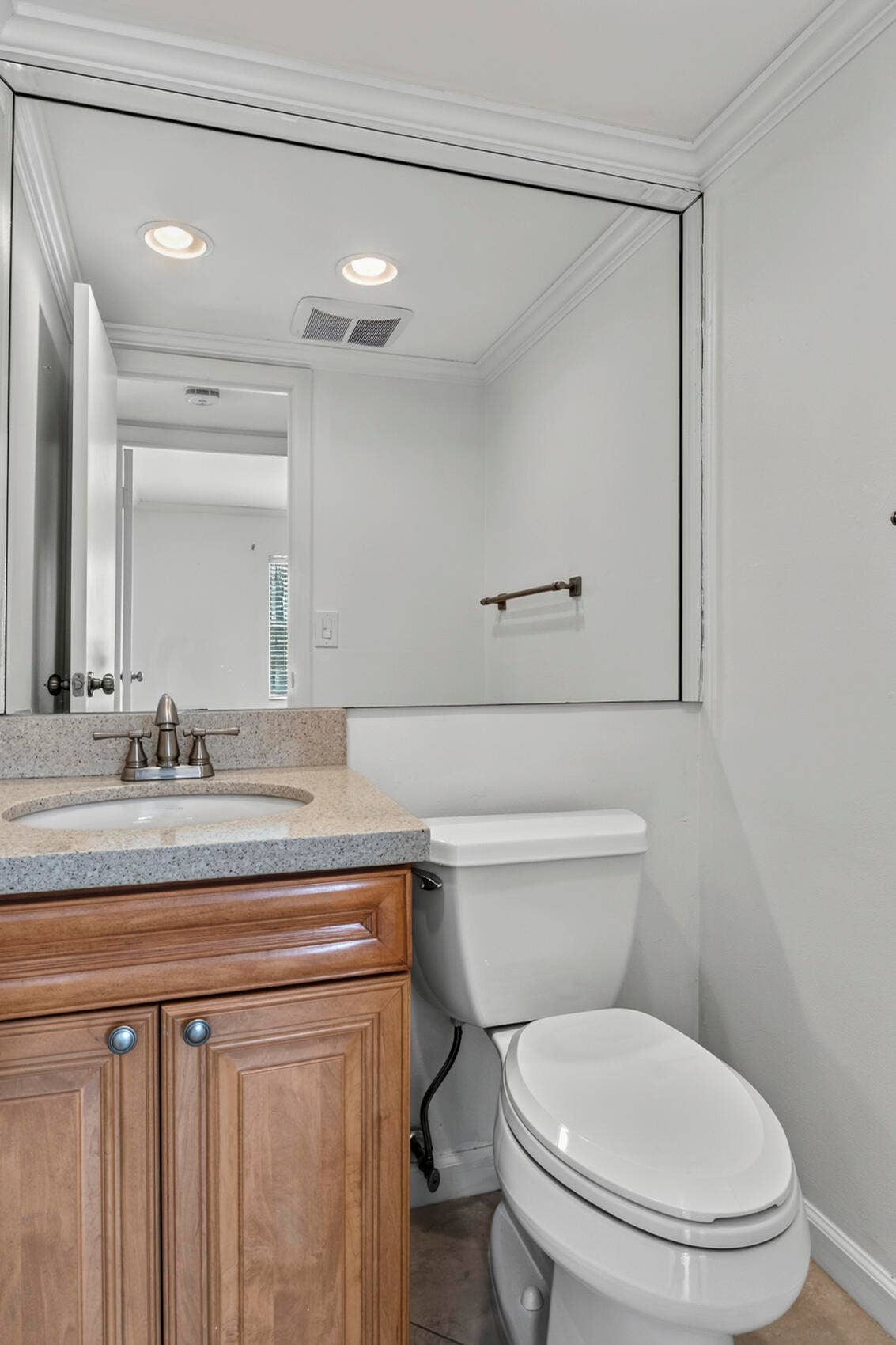 13 Jacaranda Drive, #214, Plantation, FL 33324 R_F009