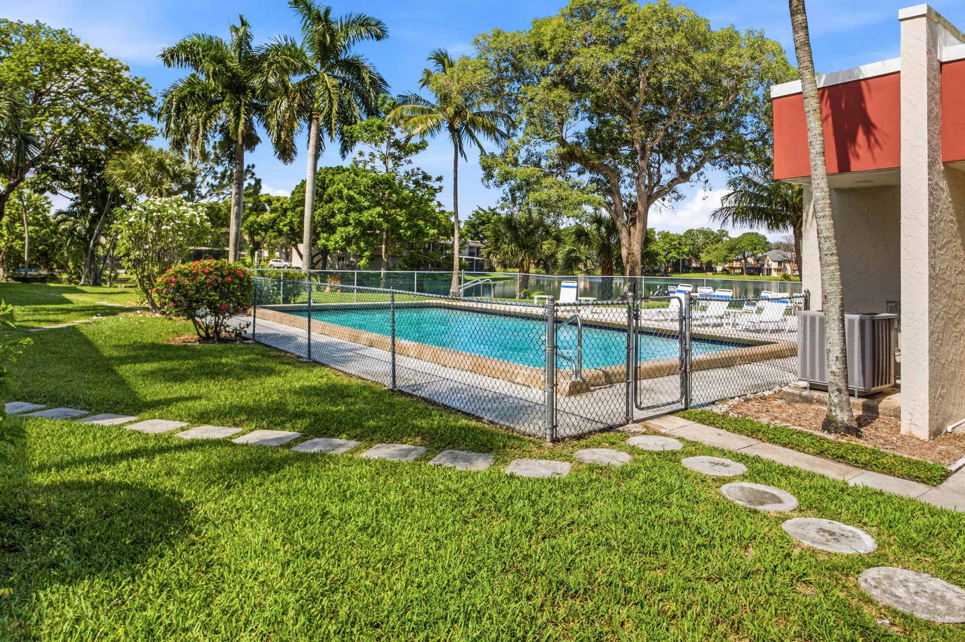 13 Jacaranda Drive, #214, Plantation, FL 33324 R_F023