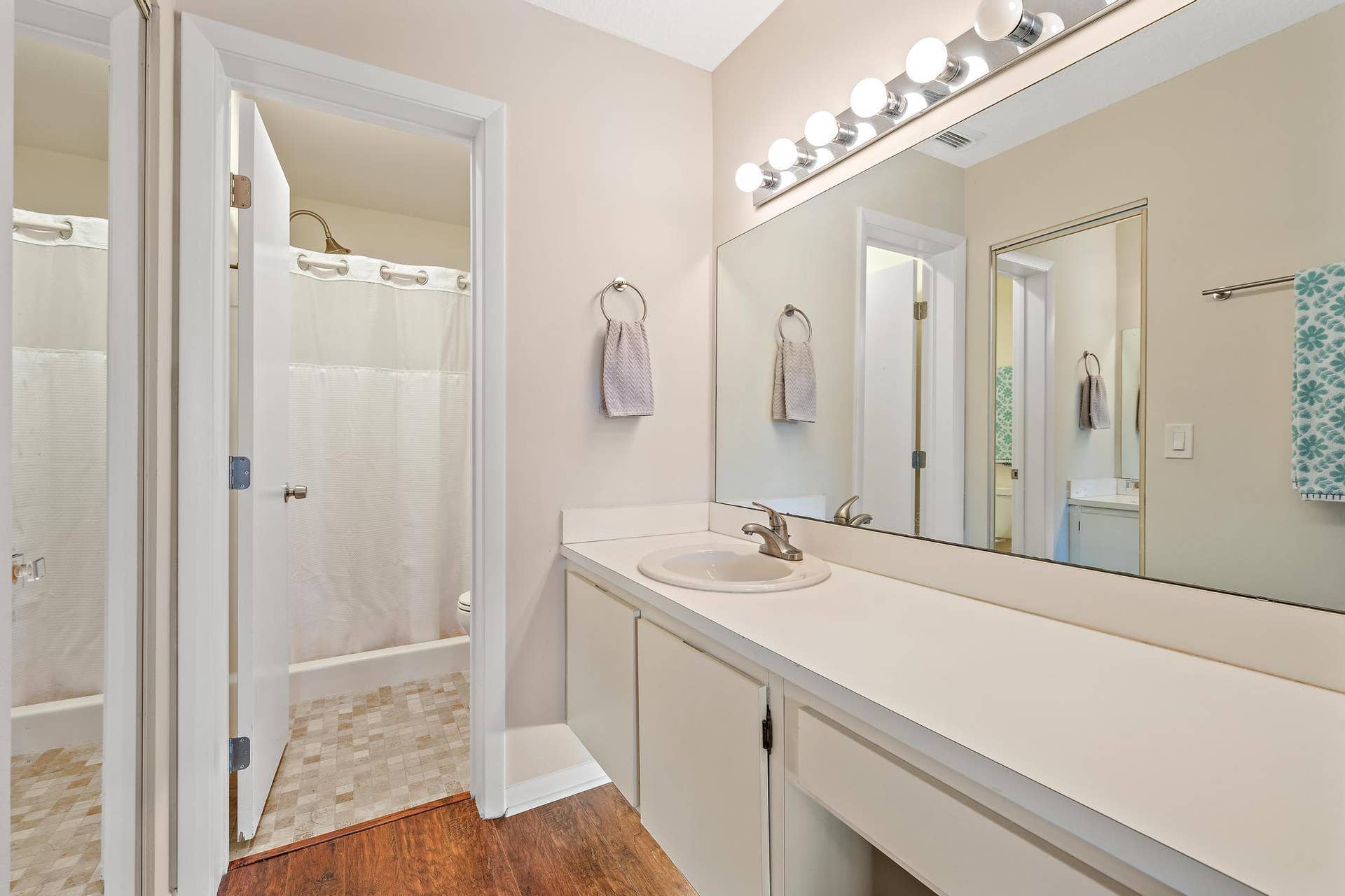 Master ensuite Bathroom