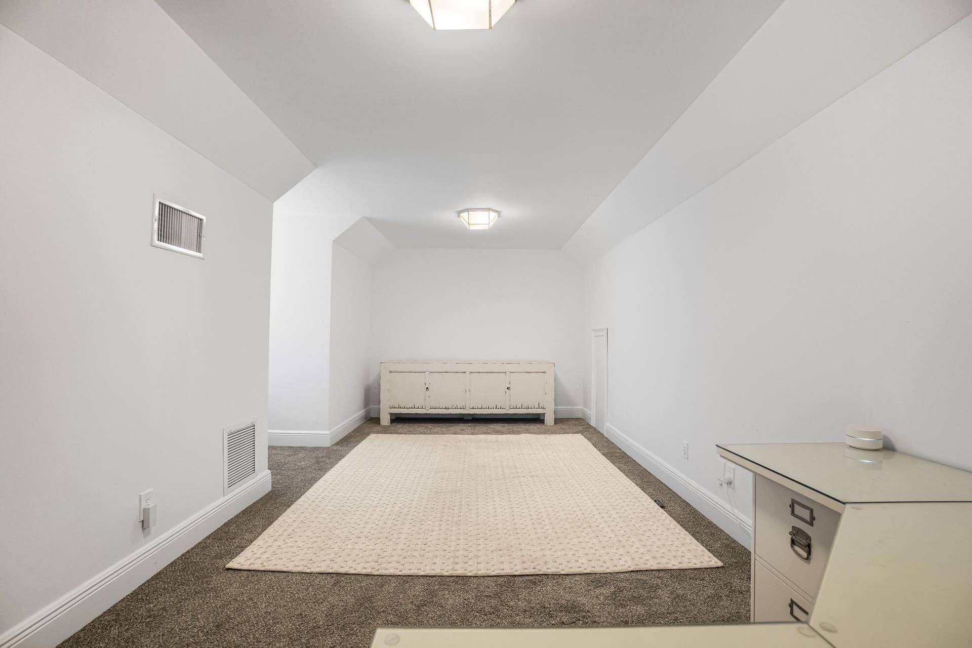 FLEX ROOM ABOVE GARAGE