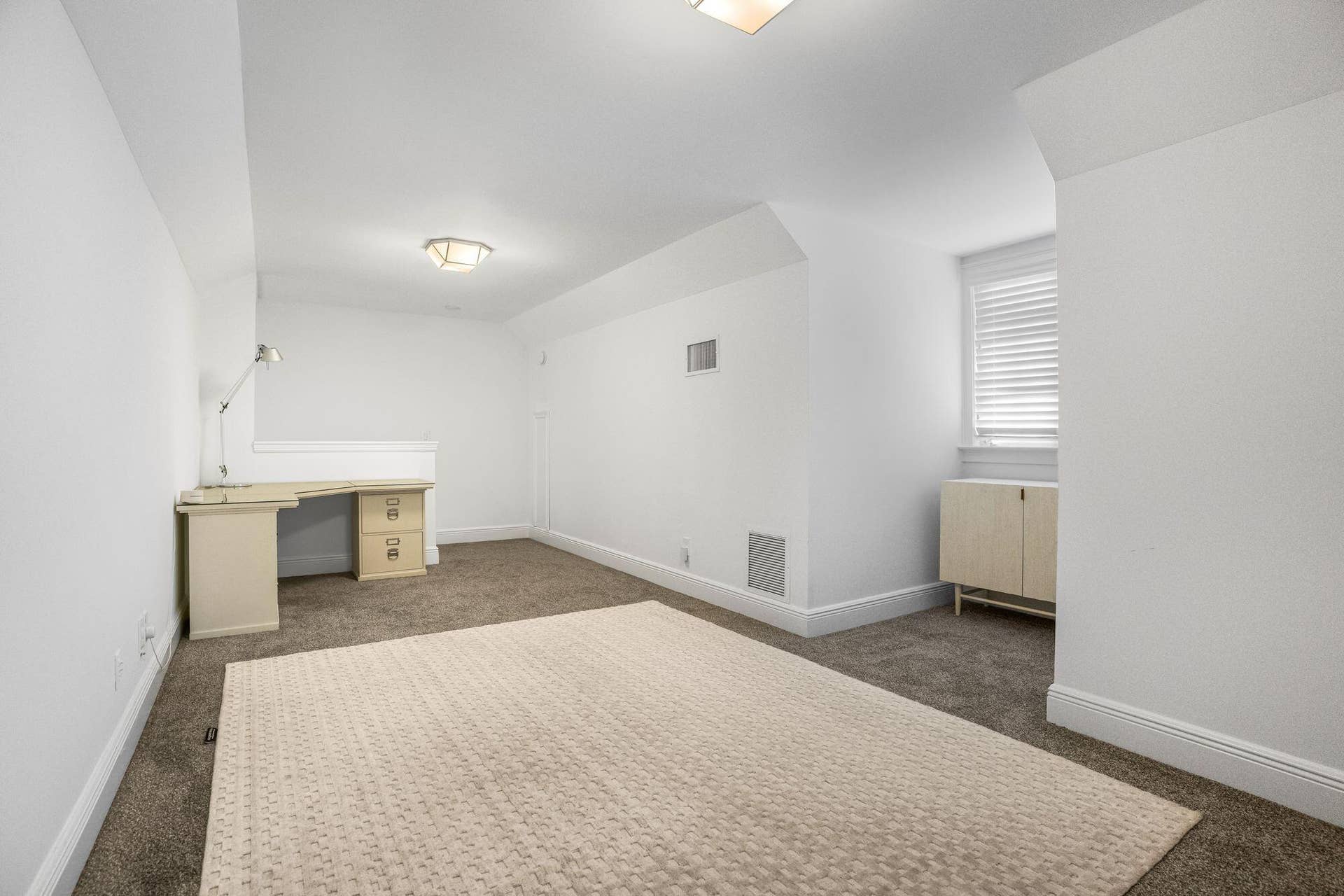 1100-Carolina-Cir-SW-Interiors-HigMedia-