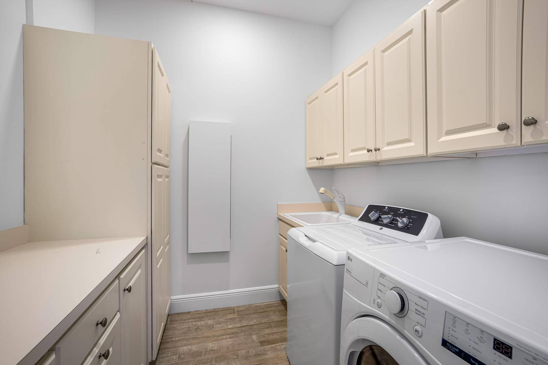 PRIMARY LAUNDRY