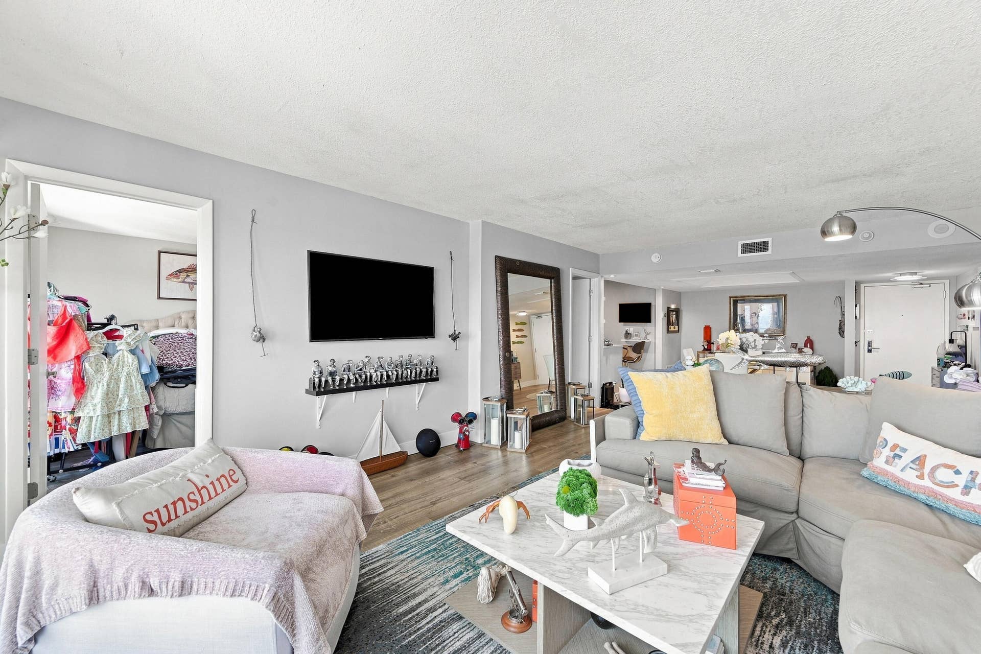 10_living room