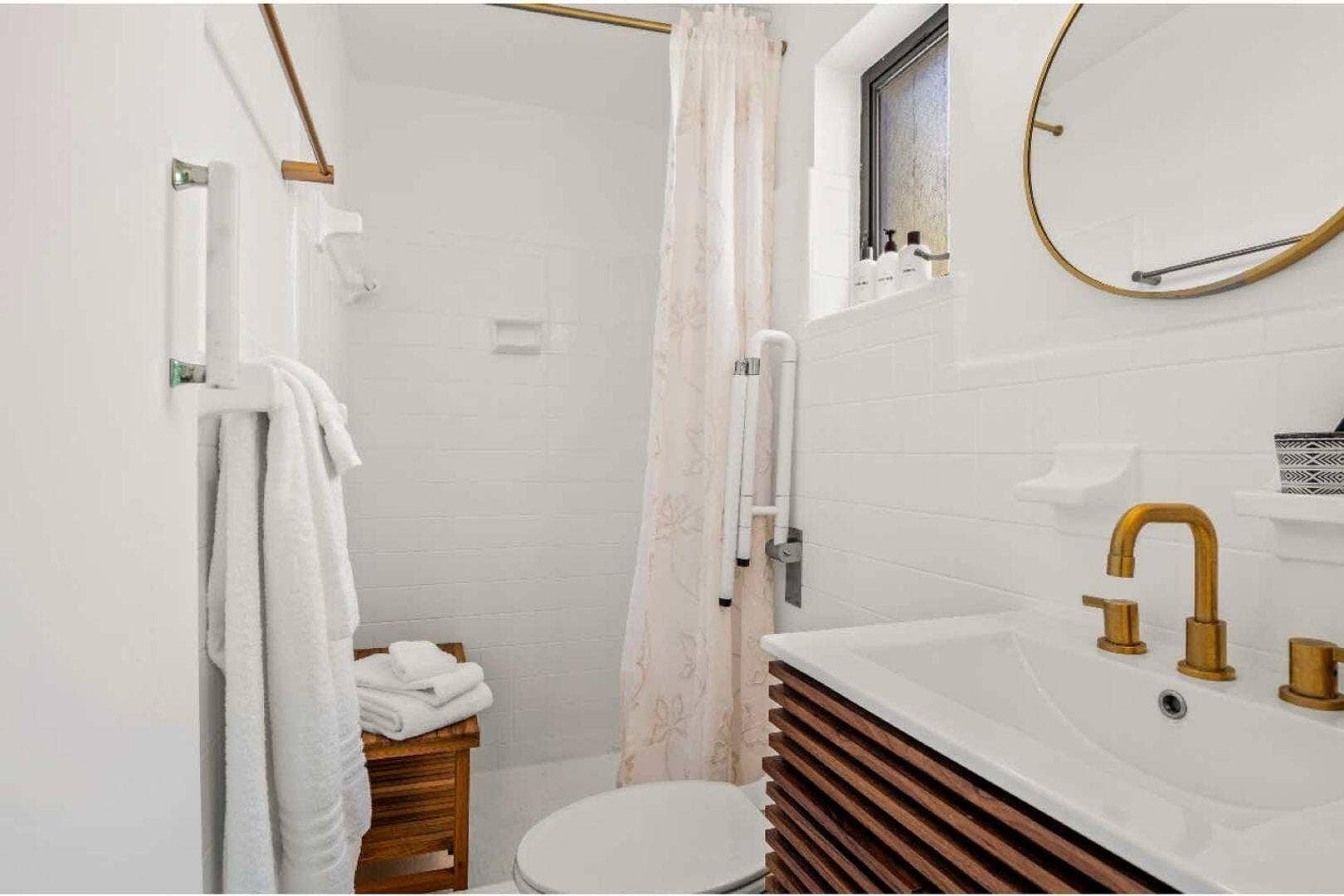 968 Allendale Road, West Palm Beach, FL 33405 bathroom