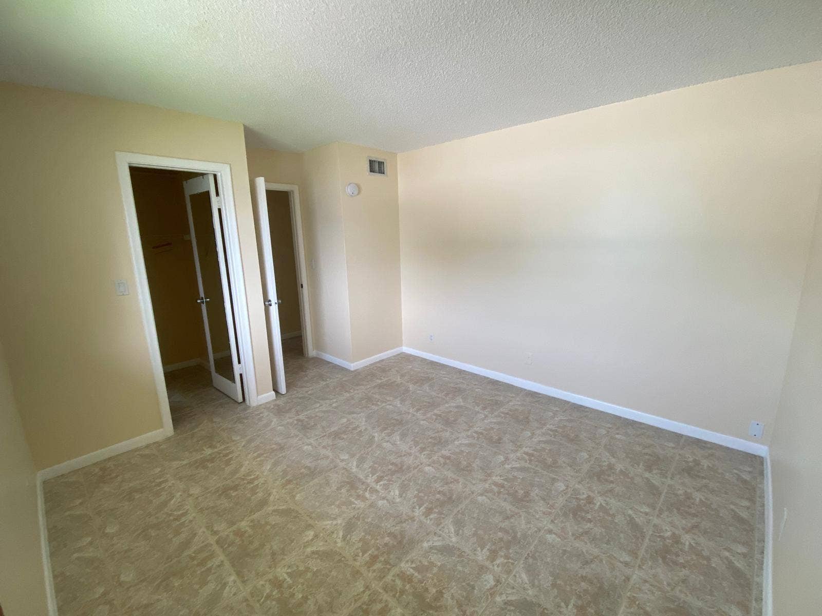 1020 CRYSTAL LAKE Drive, #209, Deerfield Beach, FL 33064 crysa lakes 209 bed 2