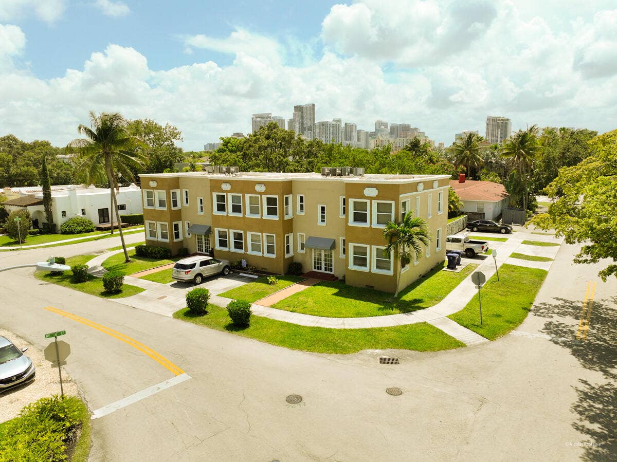 403 NE 16th Avenue, #Apt 7, Fort Lauderdale, FL 33301 CP-1