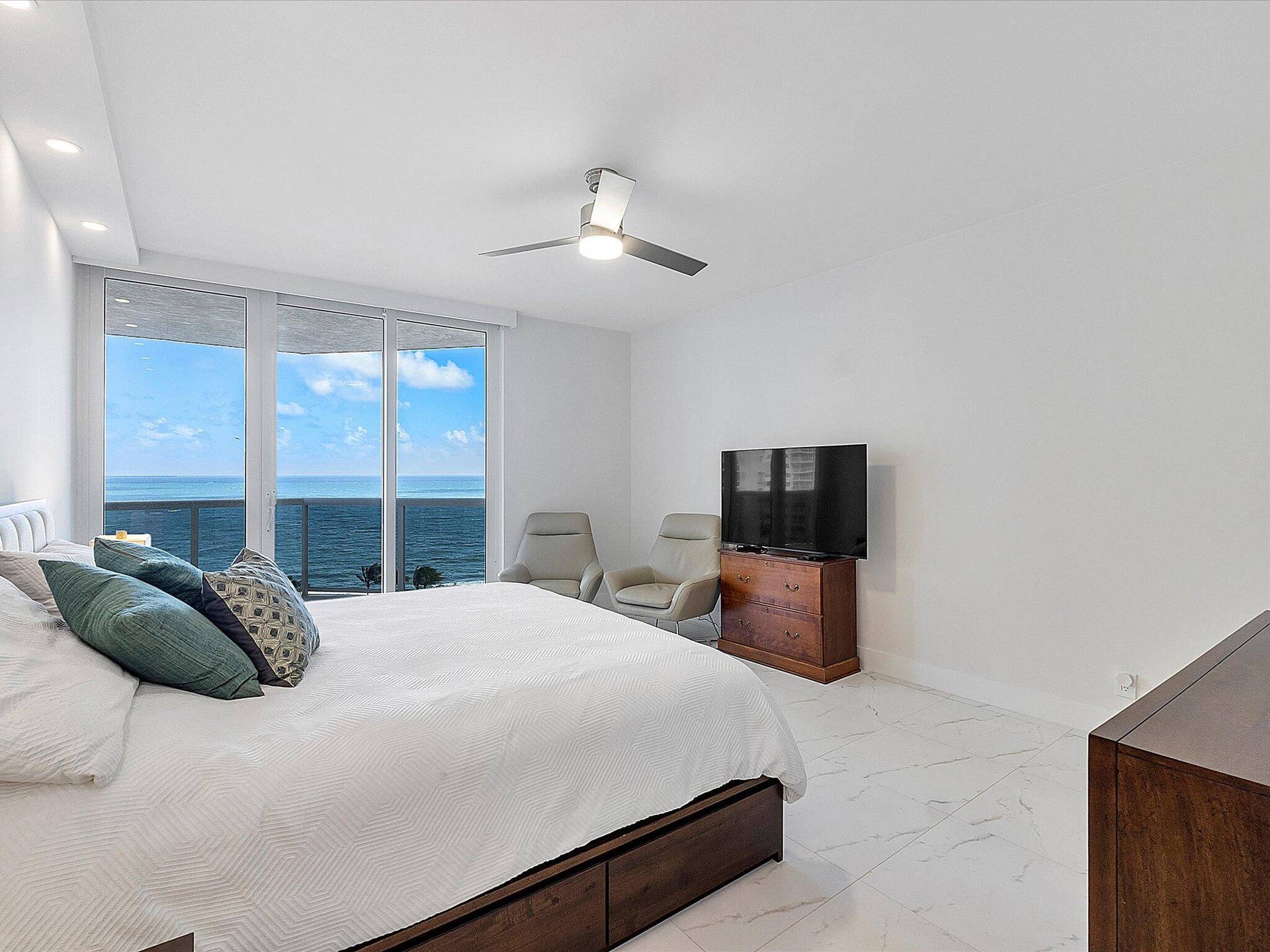 3100 N Ocean Boulevard, #1202, Fort Lauderdale, FL 33308 21-3100 N Ocean Blvd u1202_021