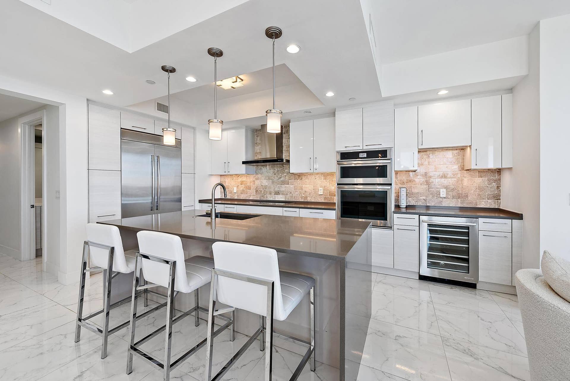 2 WATER CLUB Way, #603, North Palm Beach, FL 33408 2 Water Clb Wy 603-16