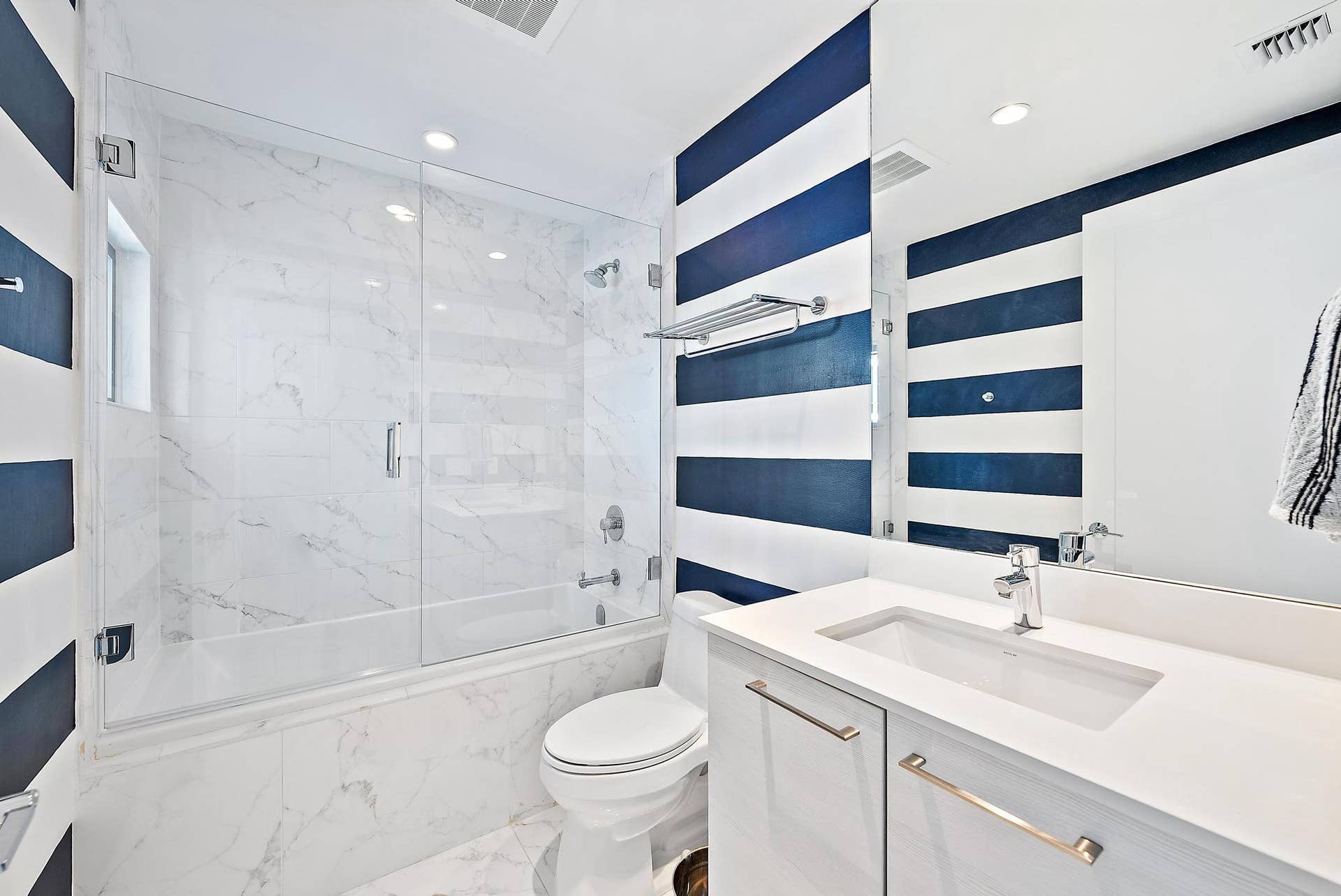 2 WATER CLUB Way, #603, North Palm Beach, FL 33408 2 Water Clb Wy 603-5