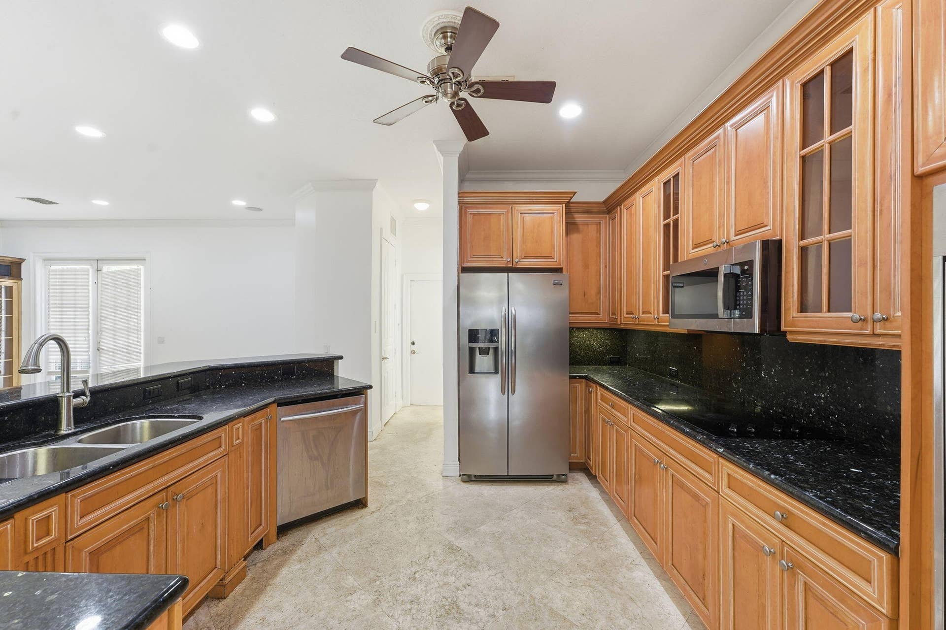 400 NE 8th Avenue, Fort Lauderdale, FL 33301 14-web-or-mls-015_DSC00039