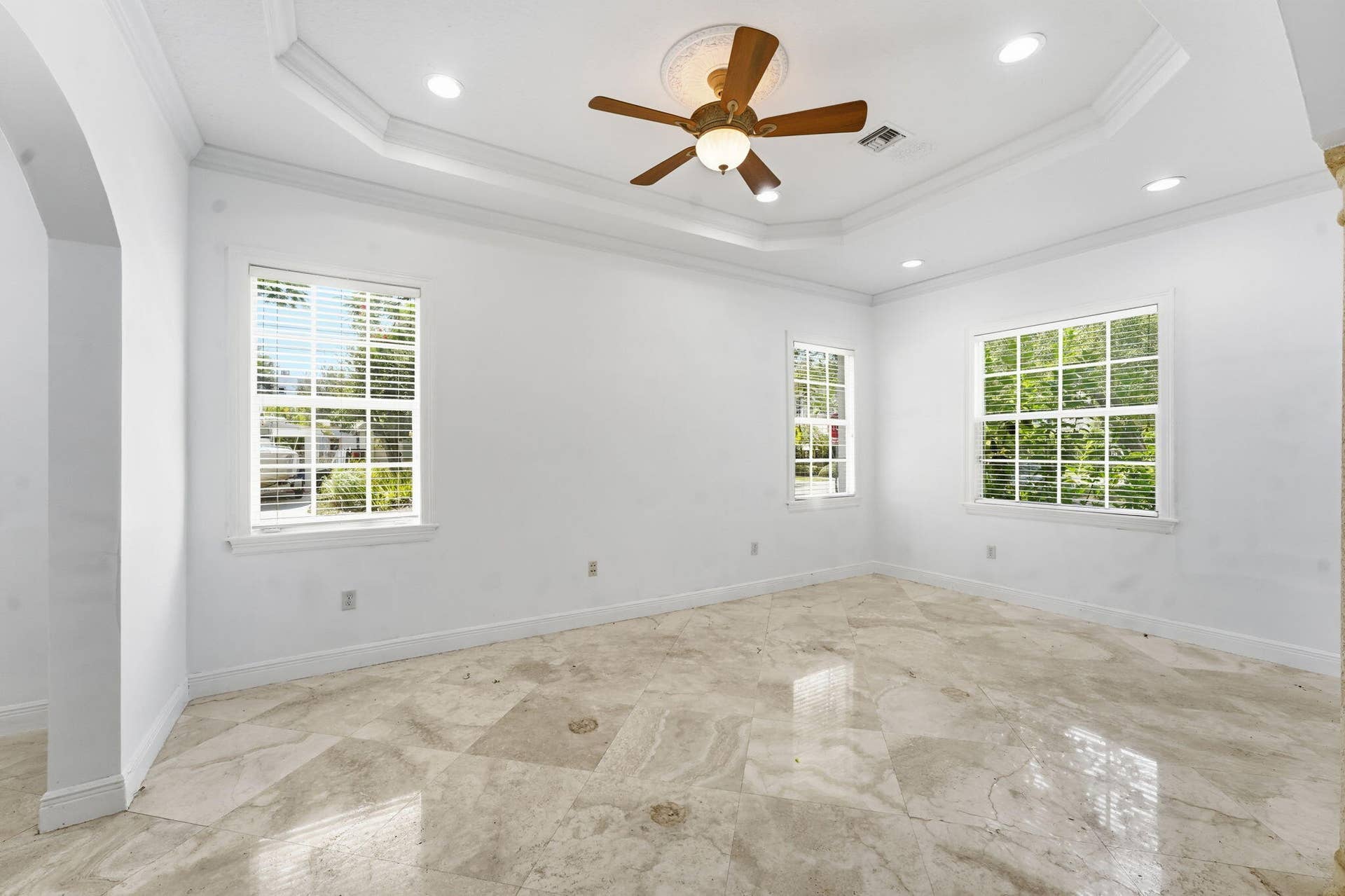 400 NE 8th Avenue, Fort Lauderdale, FL 33301 19-web-or-mls-021_DSC00059