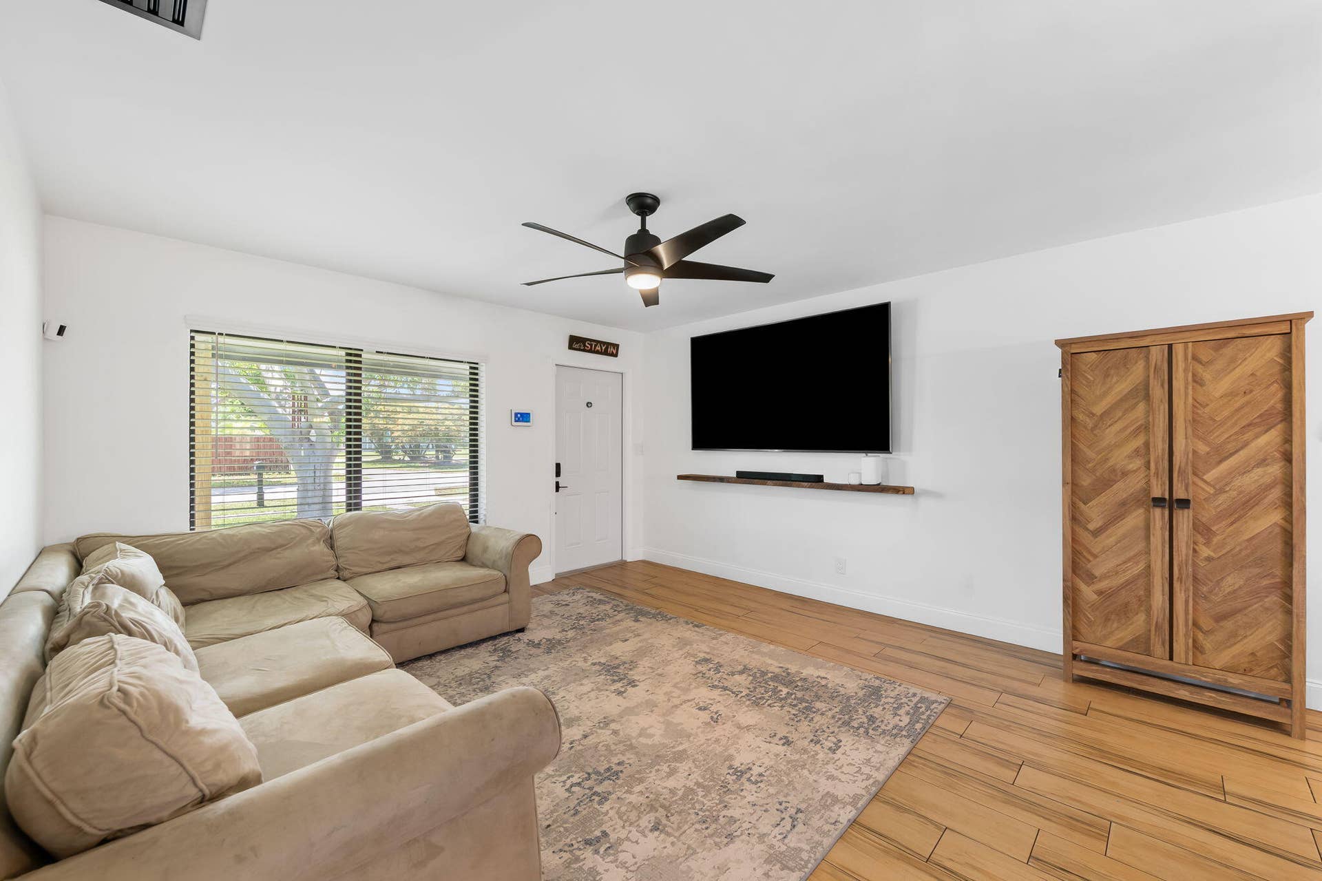 1032 SW 1ST Terrace, Pompano Beach, FL 33060 12-web-or-mls-DSC_9042