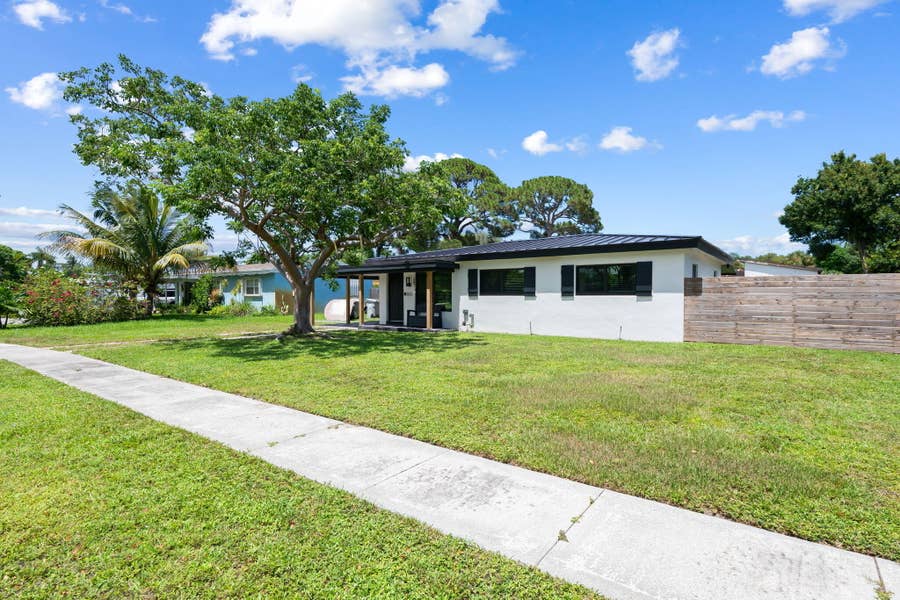 Property photo for 1032 SW 1ST Terrace, Pompano Beach, FL
