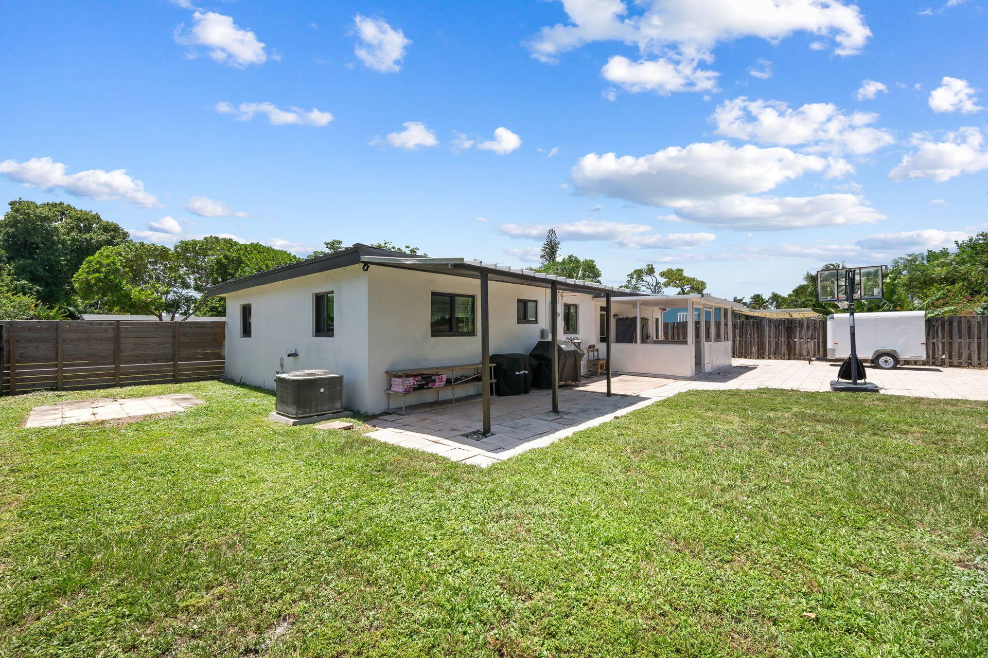 1032 SW 1ST Terrace, Pompano Beach, FL 33060 4-web-or-mls-DSC_9011