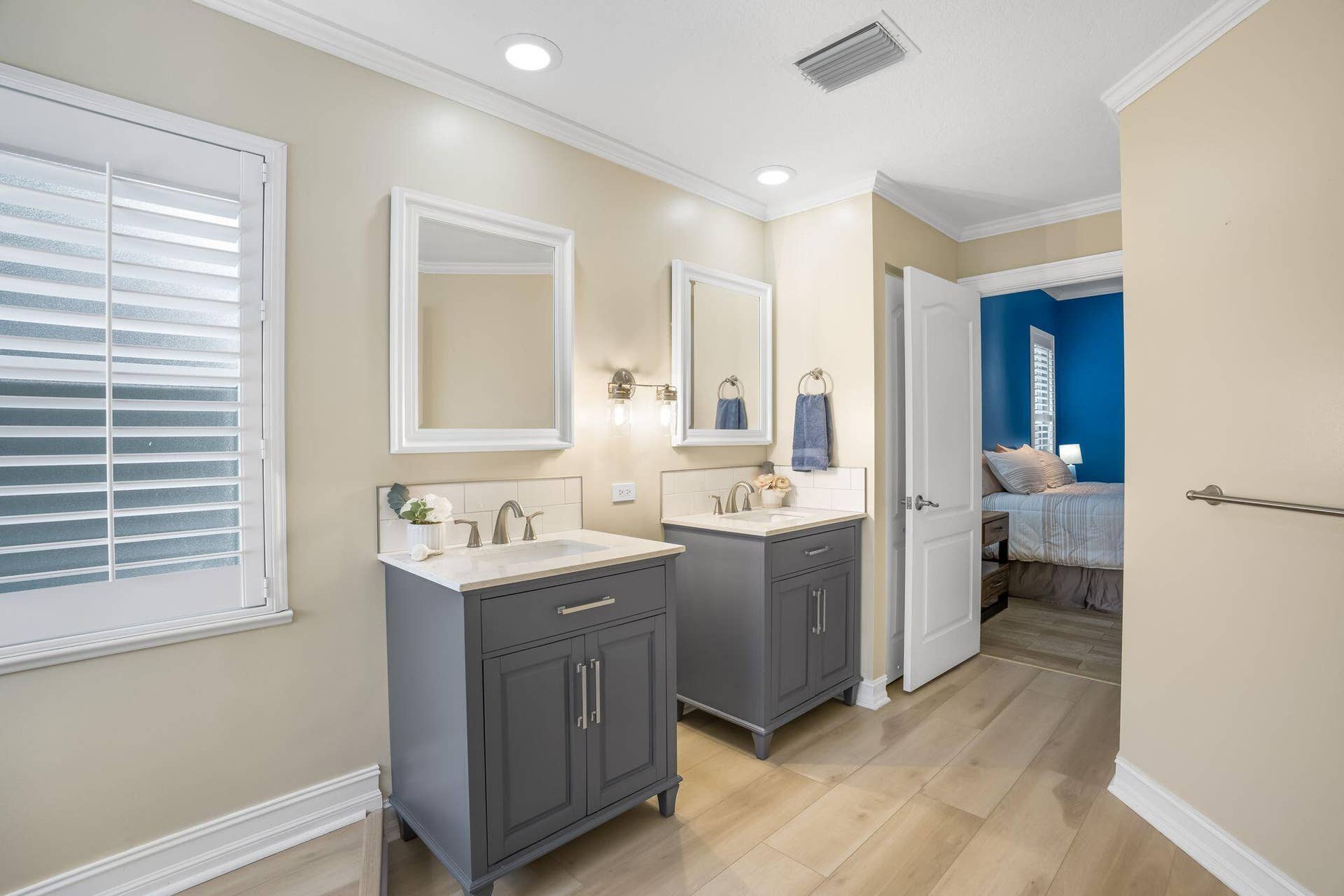 EN SUITE DOUBLE VANTIES