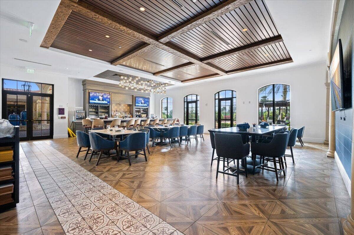159 Tresana Boulevard, #113, Jupiter, FL 33478 Country Club Bar Area