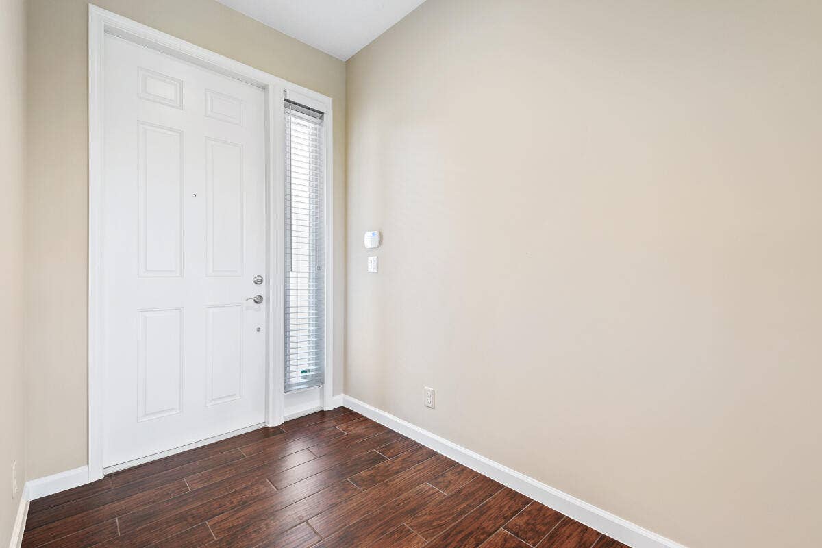 159 Tresana Boulevard, #113, Jupiter, FL 33478 Foyer Entrance
