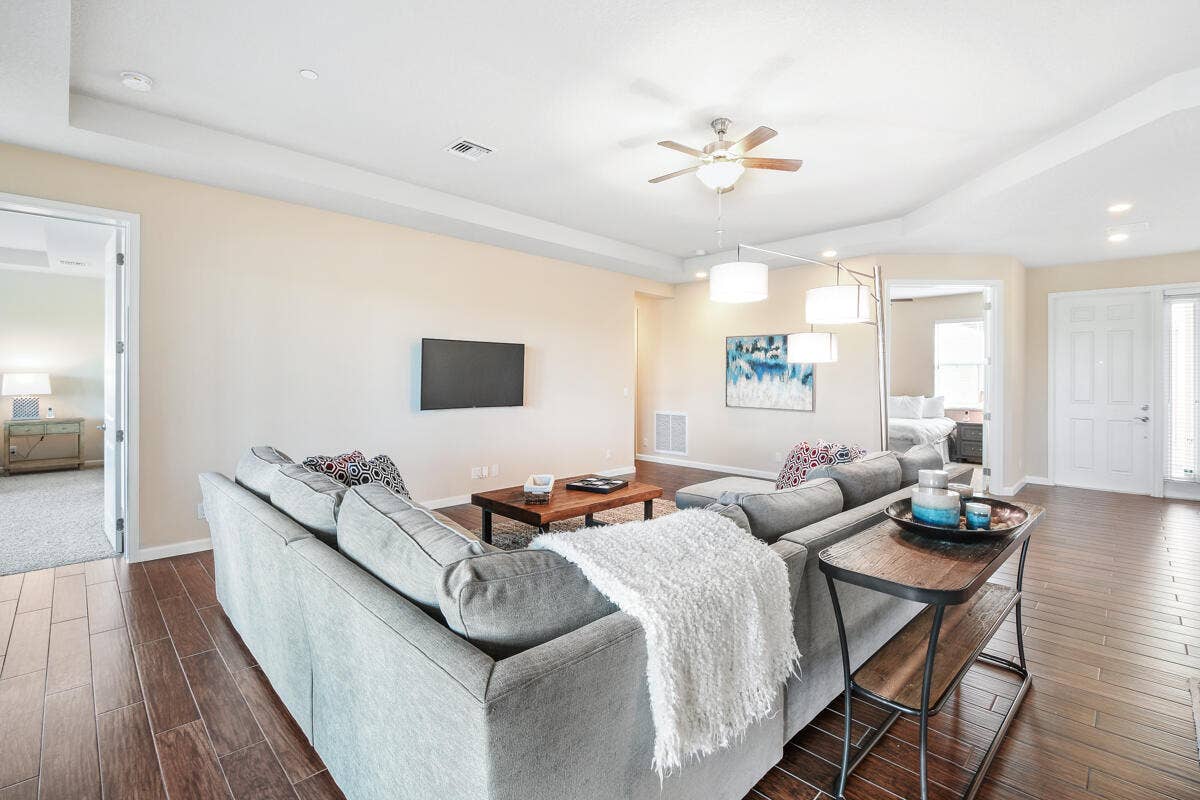 159 Tresana Boulevard, #113, Jupiter, FL 33478 Living Room