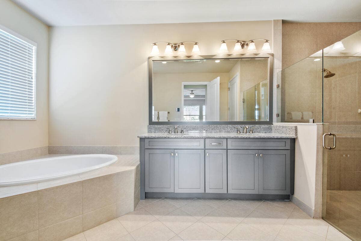 159 Tresana Boulevard, #113, Jupiter, FL 33478 Primary Bathroom