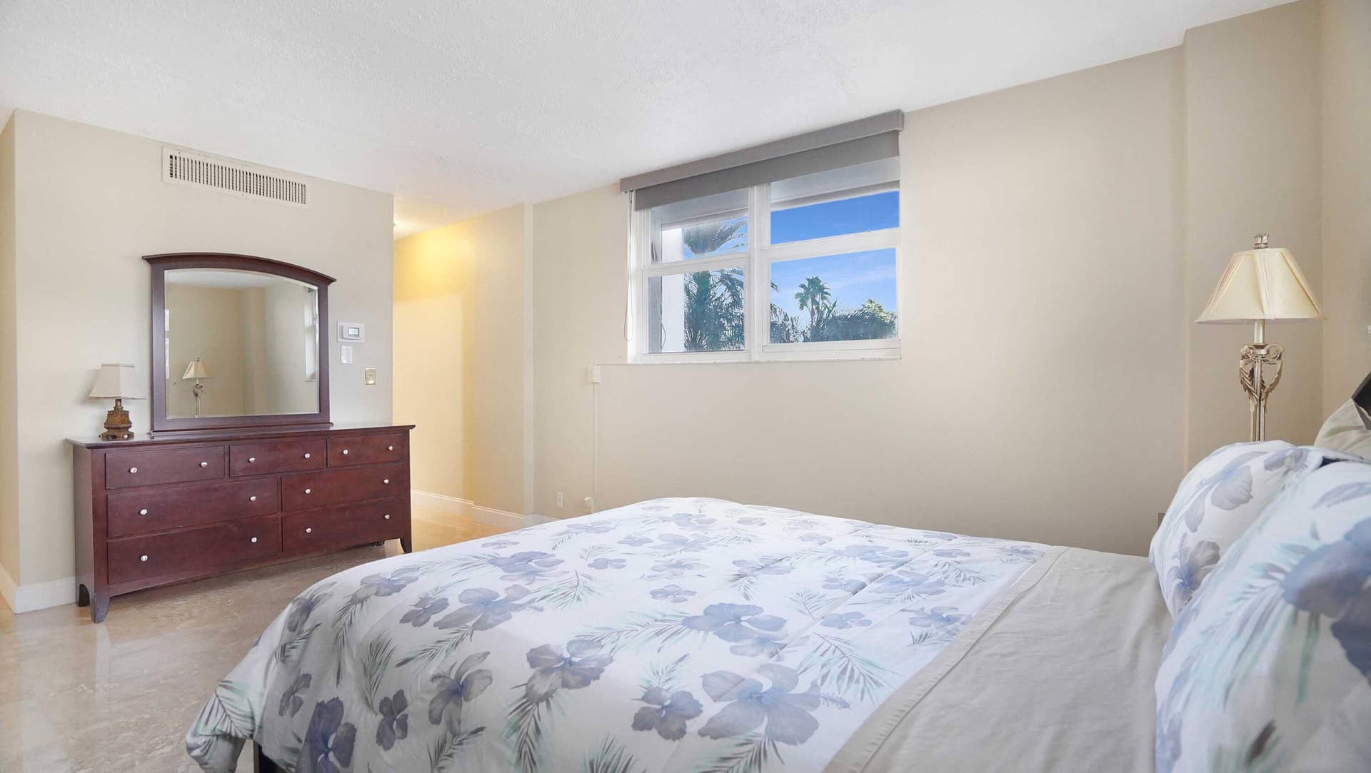 4250 Galt Ocean Drive, #1A, Fort Lauderdale, FL 33308 DSC03090