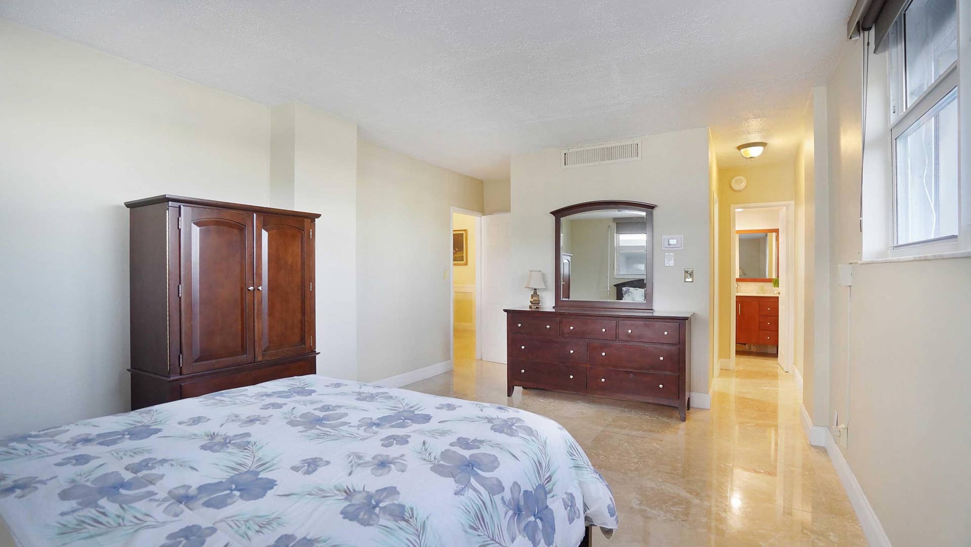4250 Galt Ocean Drive, #1A, Fort Lauderdale, FL 33308 DSC03087