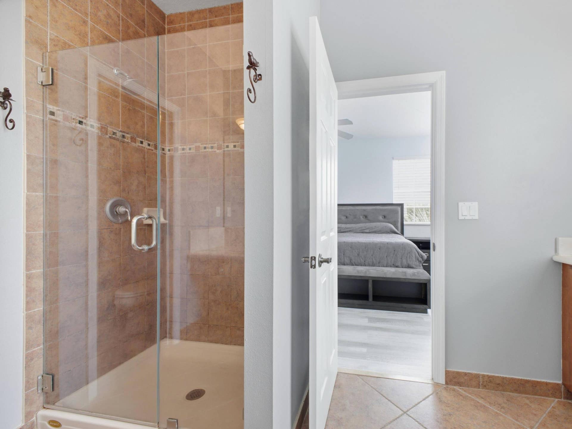 140 Seagrape Drive, #108, Jupiter, FL 33458 Primary Bathroom