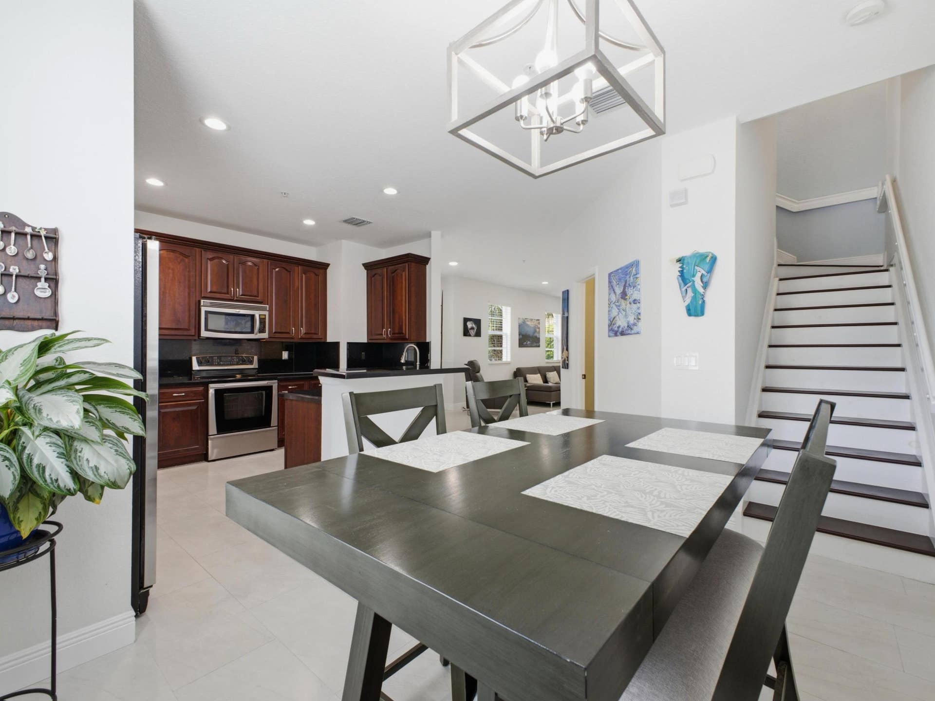 140 Seagrape Drive, #108, Jupiter, FL 33458 Dining