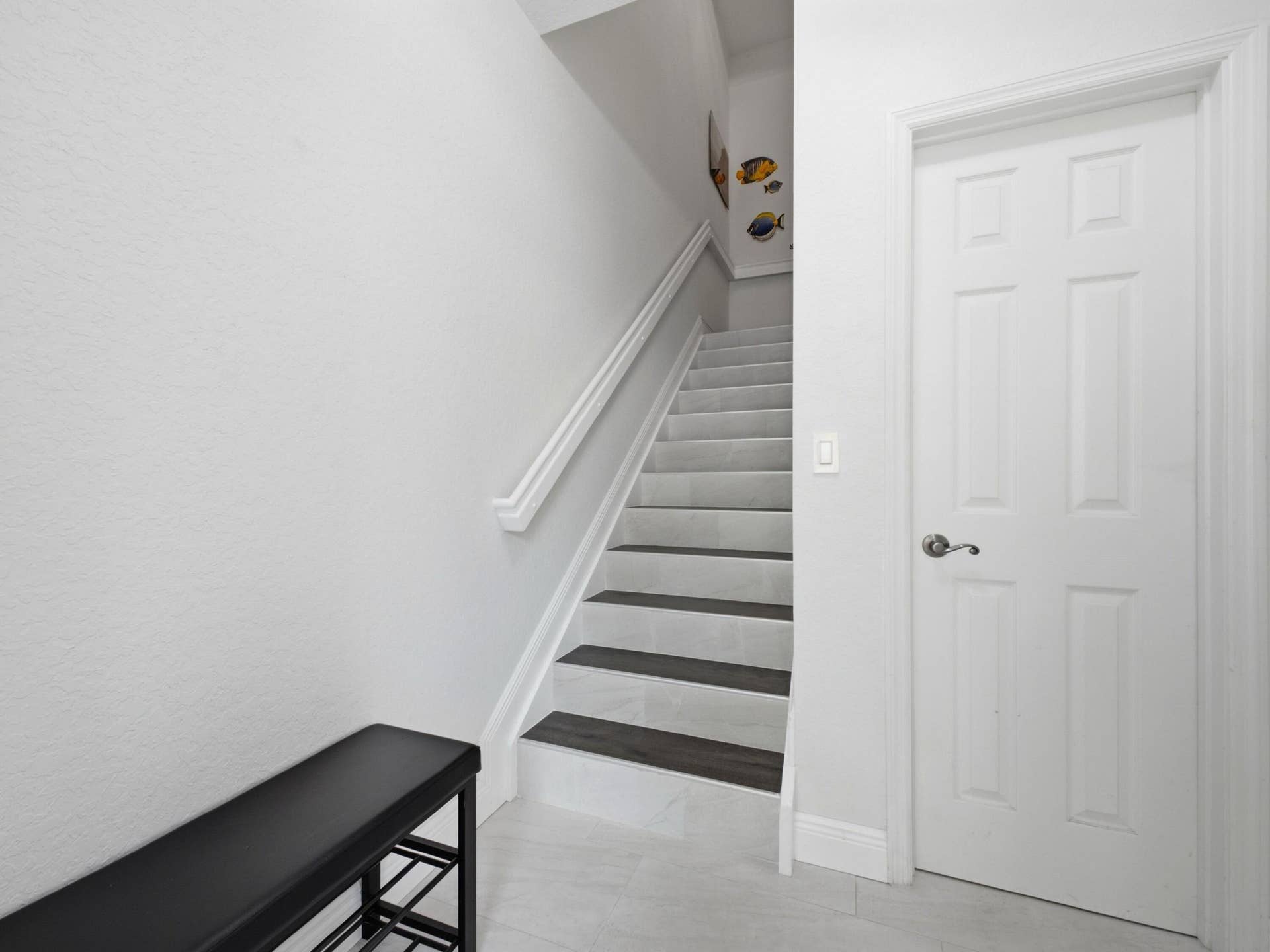 140 Seagrape Drive, #108, Jupiter, FL 33458 Foyer Stairs