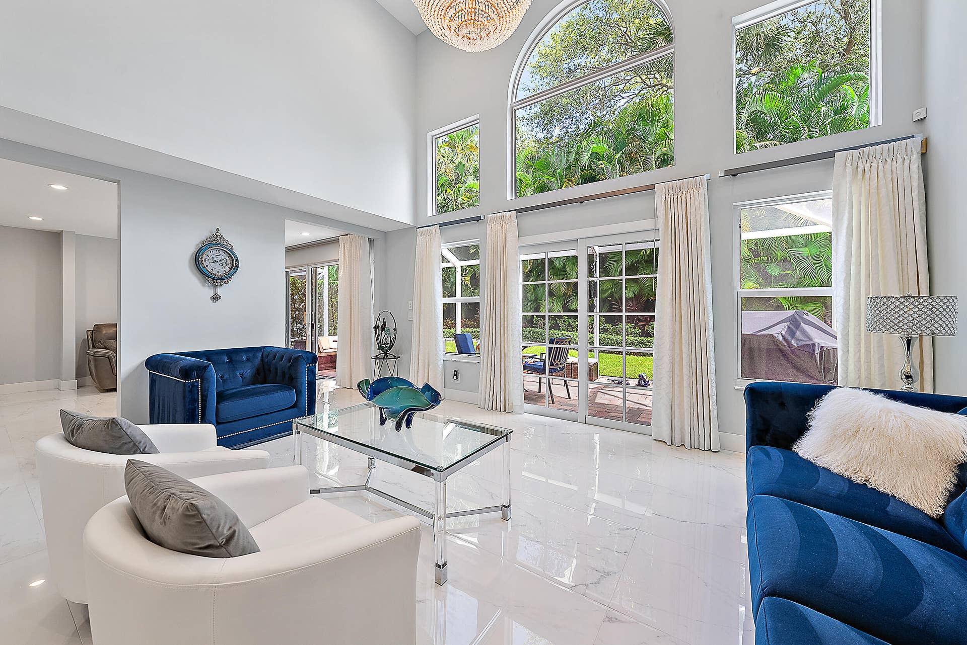 7 Grand Bay Circle, Juno Beach, FL 33408 Living Room