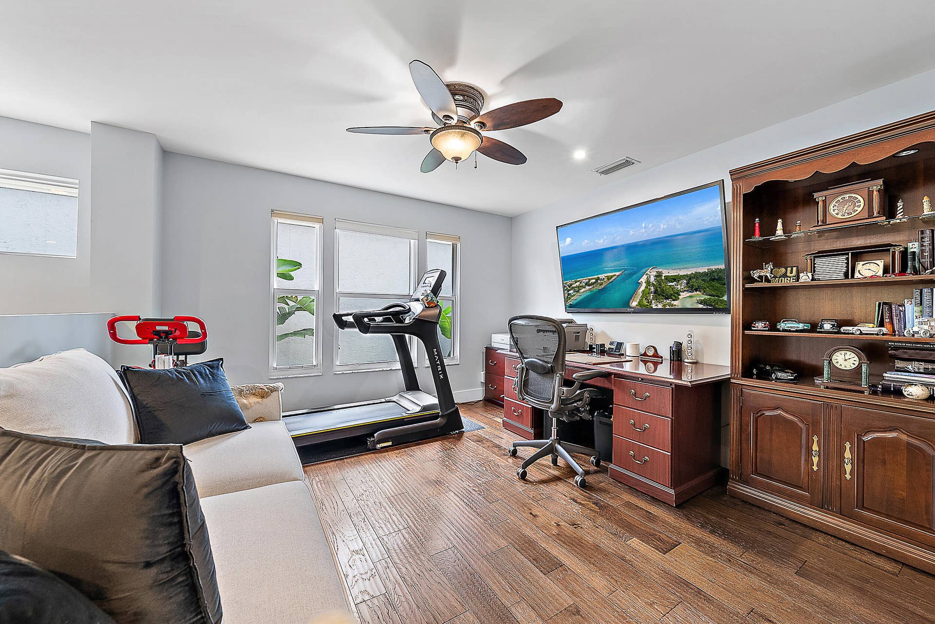 7 Grand Bay Circle, Juno Beach, FL 33408 Loft