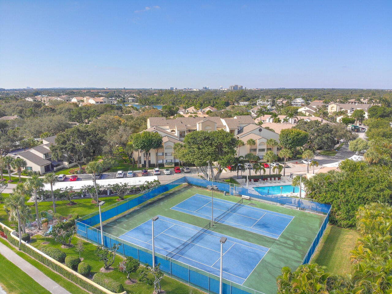 7 Grand Bay Circle, Juno Beach, FL 33408 Tennis Courts