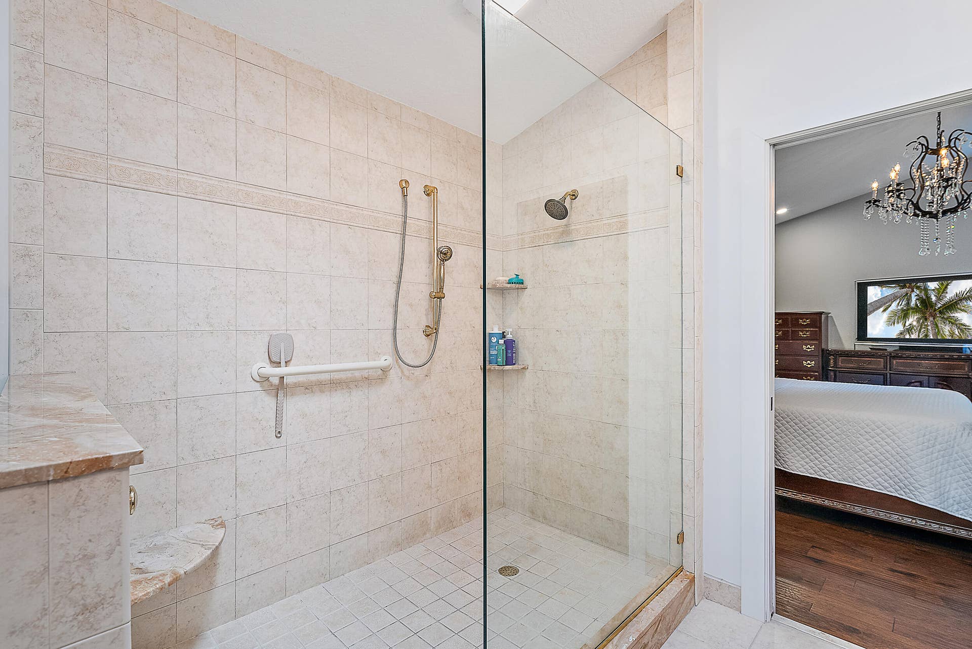 7 Grand Bay Circle, Juno Beach, FL 33408 Master Bathroom