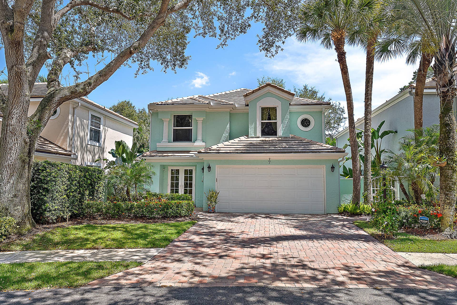 7 Grand Bay Circle, Juno Beach, FL 33408 Front Exterior