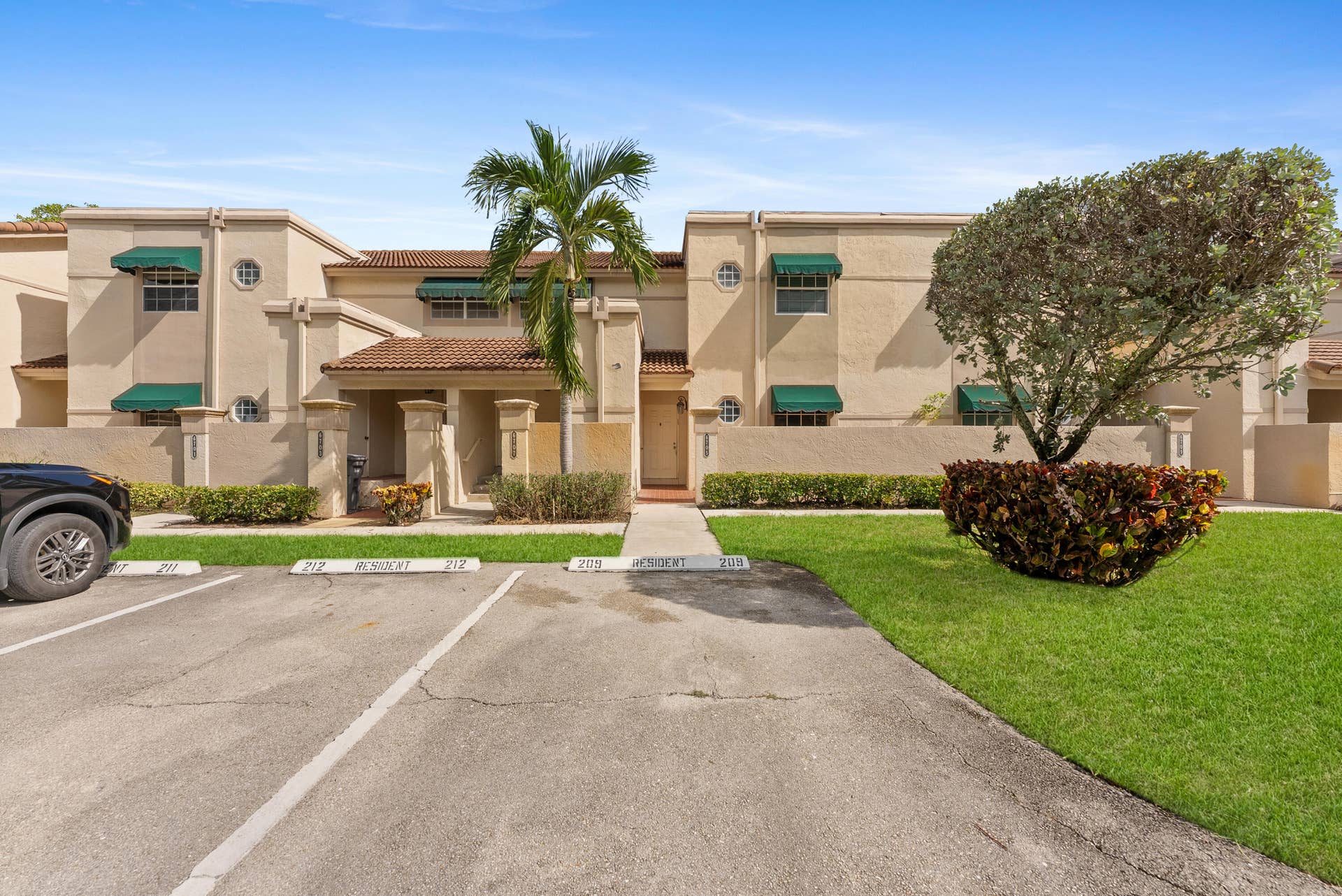 6705 Via Regina, Boca Raton, FL 33433 front